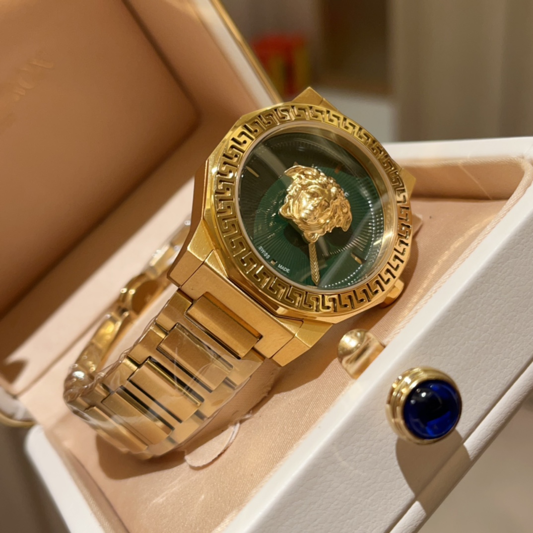 Luxury Versace Watch with Unique Design Features and Superior Craftsmanship - 图片 1