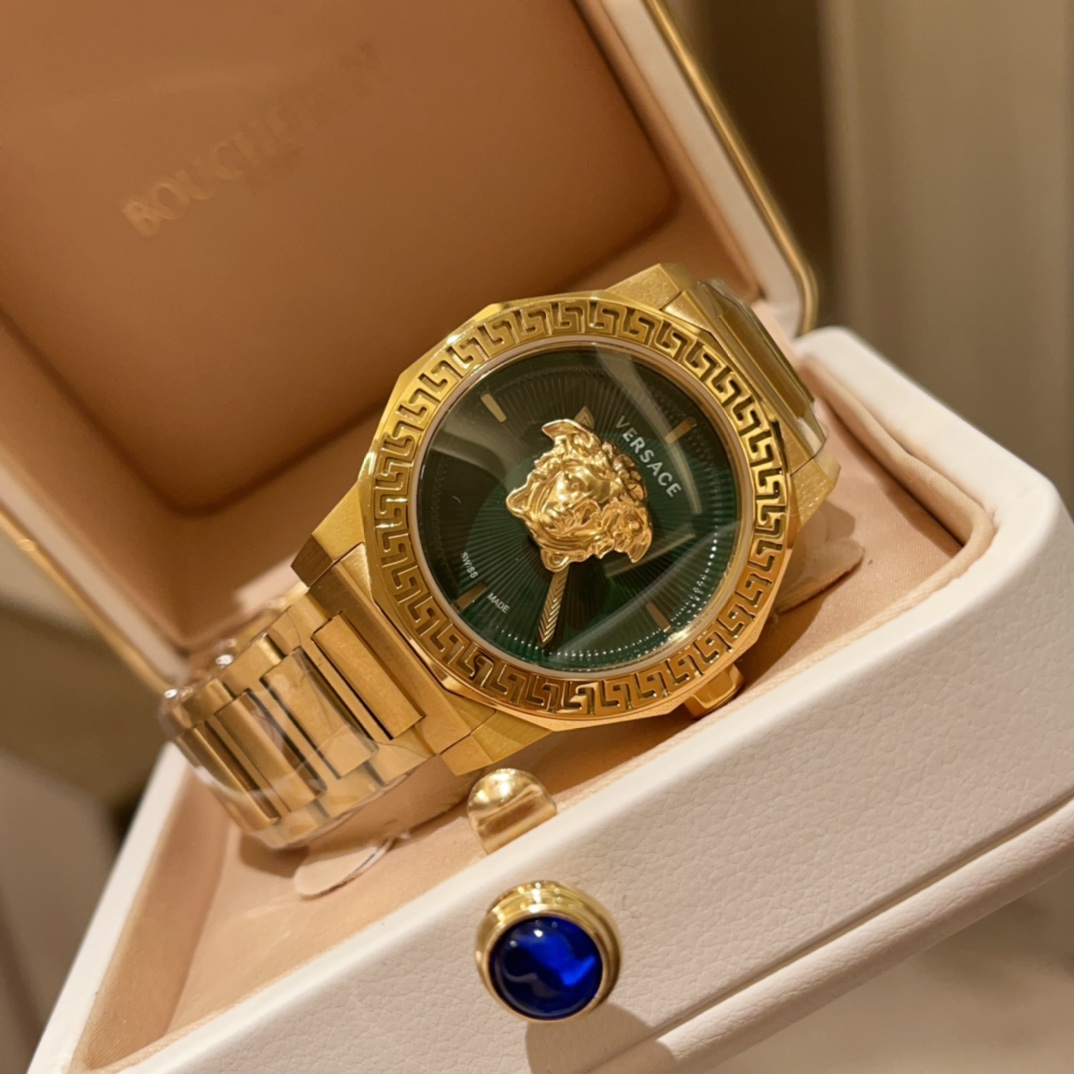 Luxury Versace Watch with Unique Design Features and Superior Craftsmanship - 图片 3