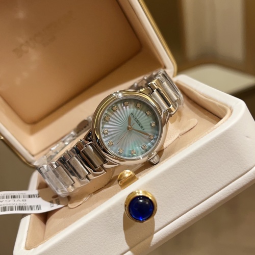 Bvlgari Lvcea Women's Watch - Mother of Pearl Dial, Stainless Steel, 30mm 1 Bvlgari Lvcea Women's Watch - Mother of Pearl Dial, Stainless Steel, 30mm