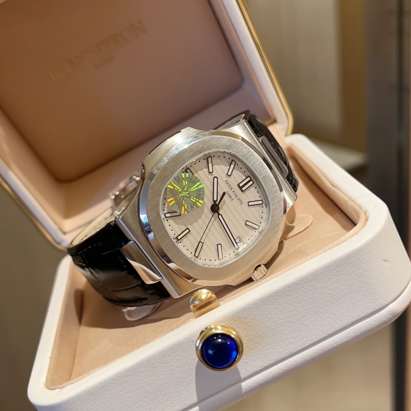 Patek Philippe Nautilus 5711/1A-014 Automatic Grey Dial Men's Watch 3 i1740030130271 4448 0 1