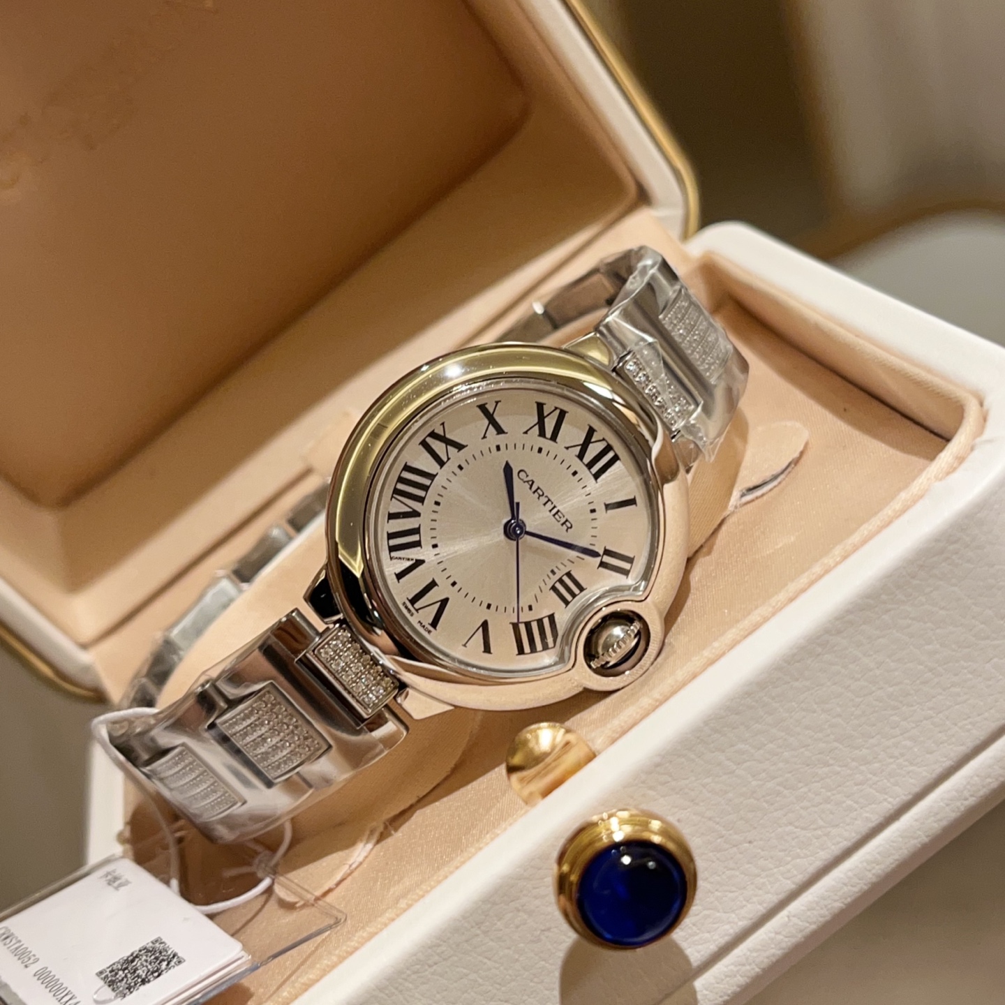 Reloj Cartier Ballon Bleu de 33mm con Diamantes de Cristal Swarovski