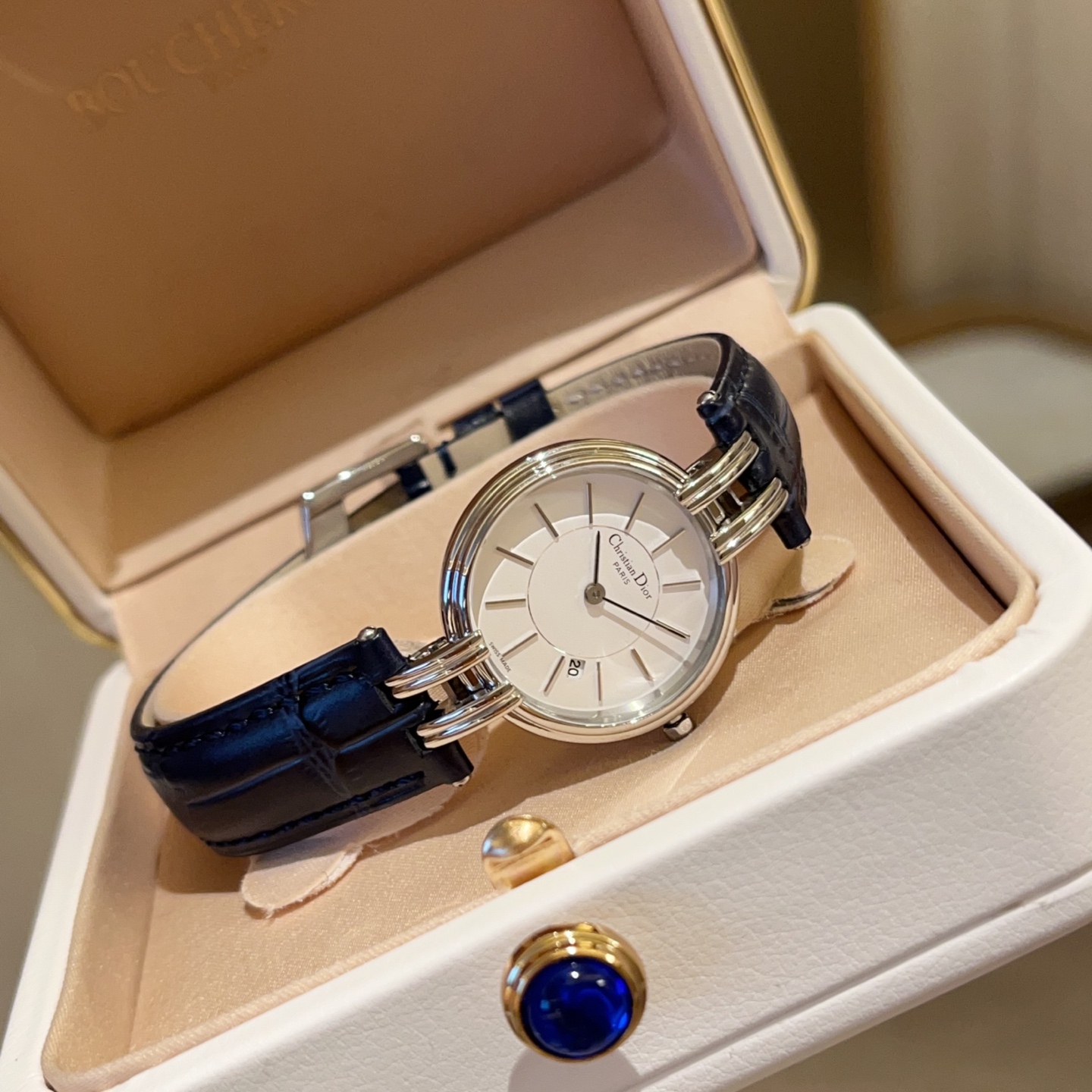 Dior Women's Watch with Blue Leather Strap and White Dial, Quartz Movement 2 i1748402108504 7474 0 0