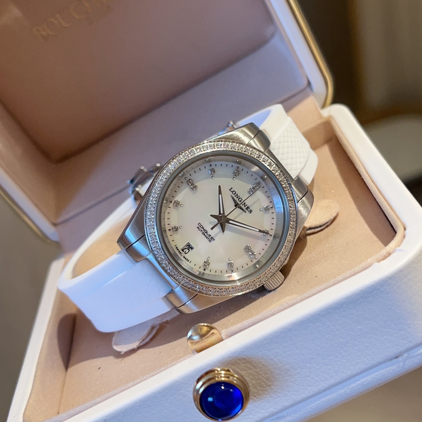 _ddC9sqX3gKXlYFwz9mcLBiQuvuzAzEovv390N4Q