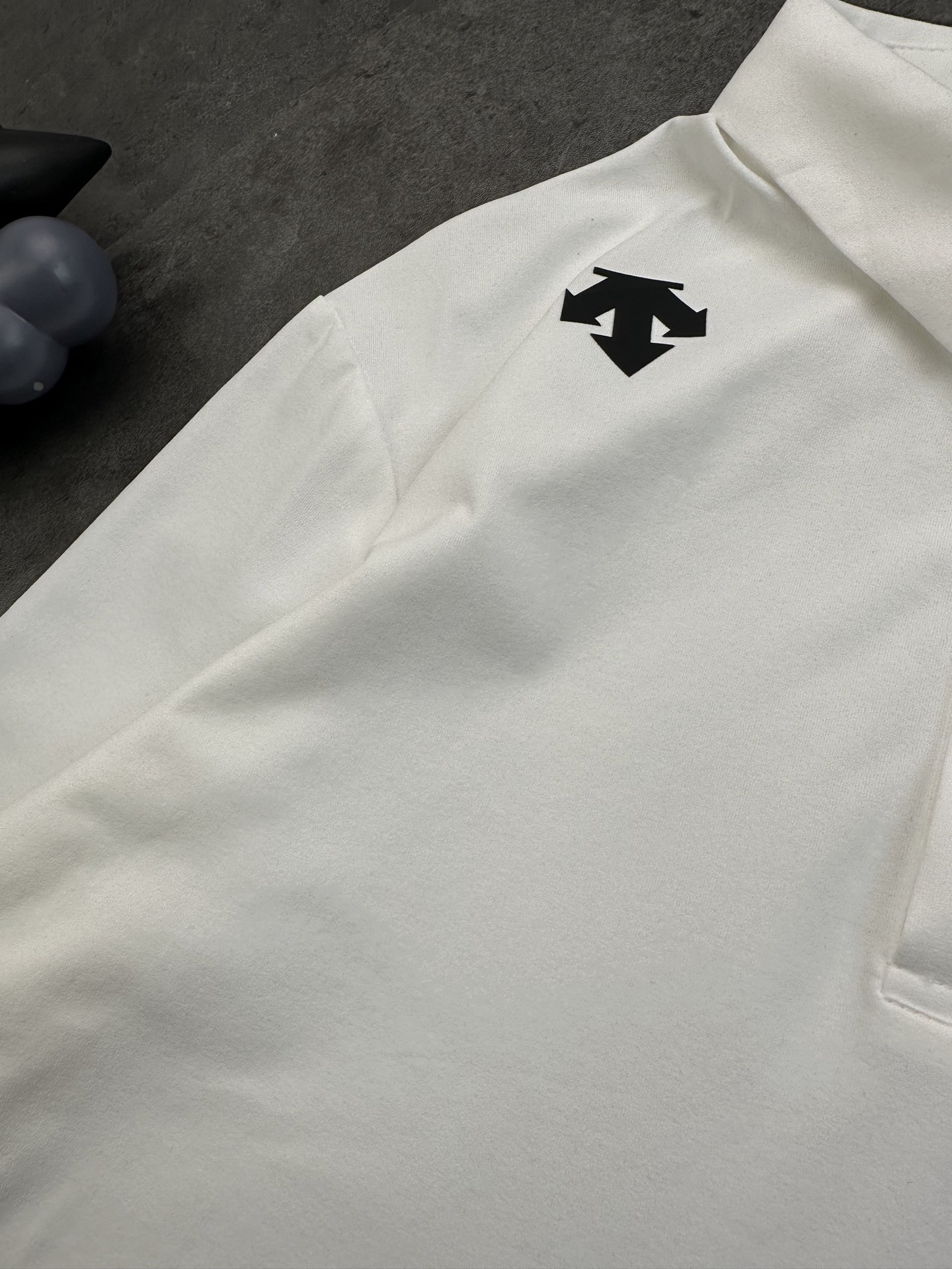 💰210
DESCENTE迪桑特户外休闲运动速干弹力长袖打底 运动 健身训练 跑步长袖T恤
-春季百塔款式,打底 面料舒适透气 百搭运动休闲今天这款,性价比超高,真的是一次比一次惊喜呀!主打的就是轻盈!高弹!舒适!
-圆领设计,外观简约时尚,弹力设计,确保活动自如,能满足户外运动时的各种大幅度动作需求,同时具备良好的透气性能,能有效排出汗水和湿气,让皮肤保持干爽,穿着舒适!
-颜色:黑色、白色 绿色
-尺码:M- XXL
衣长 胸围 肩宽 袖长
M 69 100 48 64
L 71 104 49 65
XL 73 108 50 66
XXL 76 112 51 67