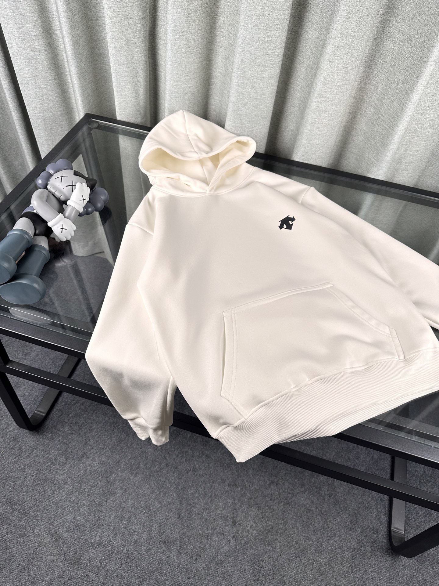 💰215
DESCENTE迪桑特秋冬新款情侣加绒连帽卫衣!
官网同款冬季新款加绒加厚保暖卫衣,小红书爆款!
mlb经典基础款系列刺锈LOGO加绒加厚保暖圆领卫衣男女同款面料亲肤!冬季必备一款单品卫衣!
刺绣:原版刺绣 立体精致 栩栩如生
细节版本1:1复刻 重磅专柜最新款!绝对私房牛货!480G高克重加绒材质,厚重感十足!!原版定位刺锈细节,os版型超正!宽松舒适!情侣款百搭首选!
颜色:黑色.白色 灰色
码数:M一XXL
M L XL XXL
胸围 102 104 108 112
肩宽 40 41 42 43
衣长 67 69 71 73