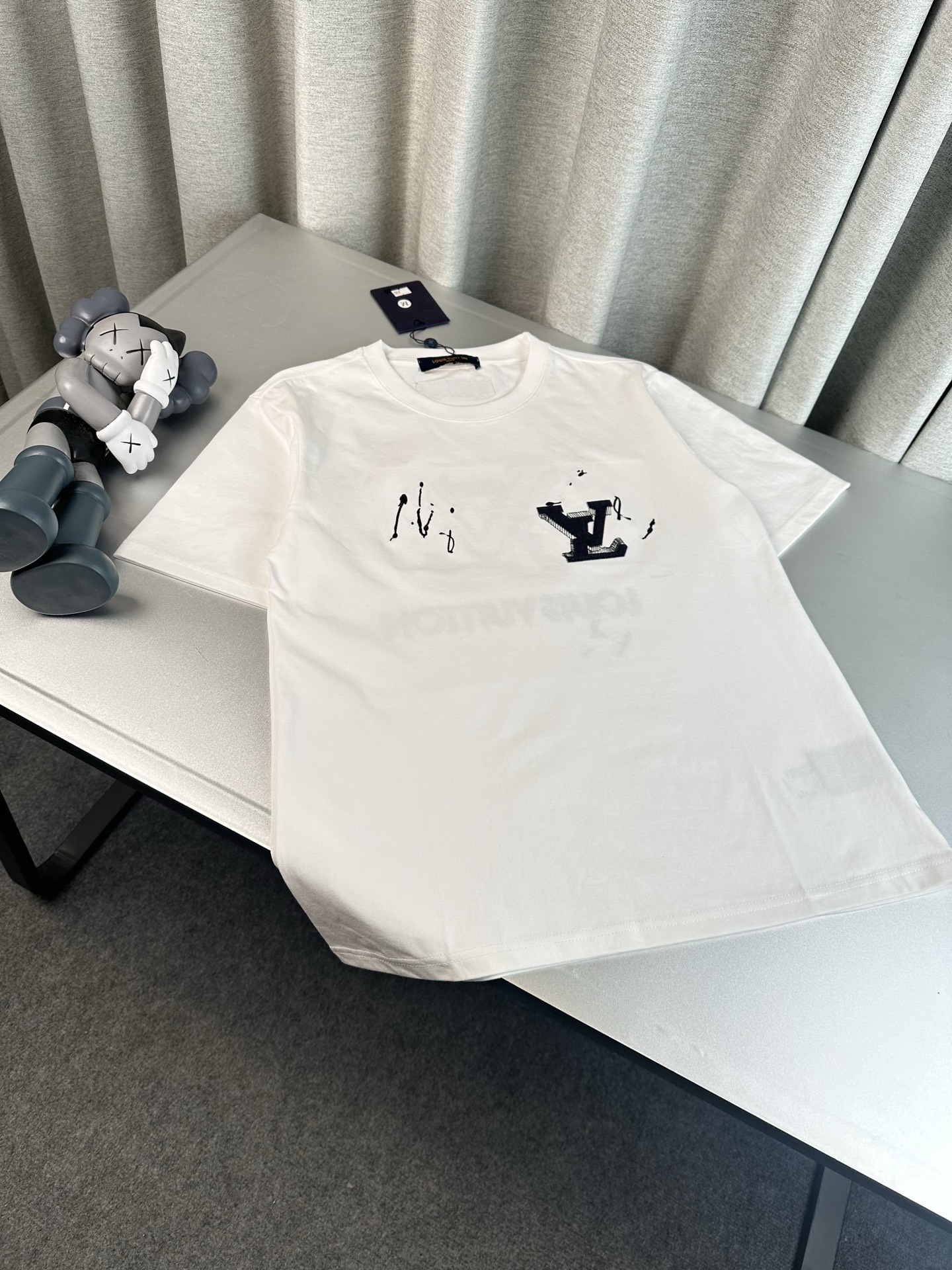 Alternative view of Louis Vuitton T-Shirt 04185