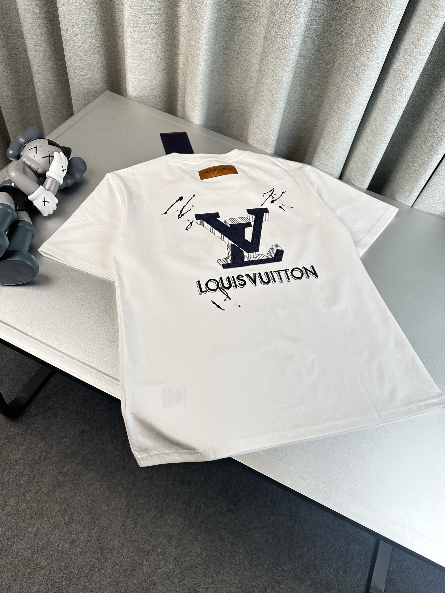 Louis Vuitton T-Shirt 04185