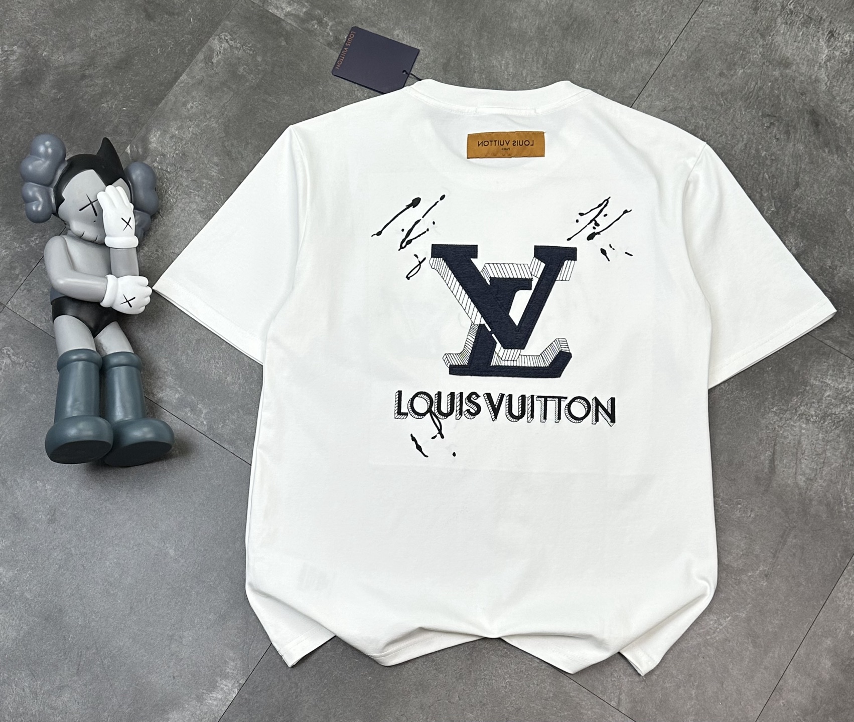Louis Vuitton T-Shirt 04184