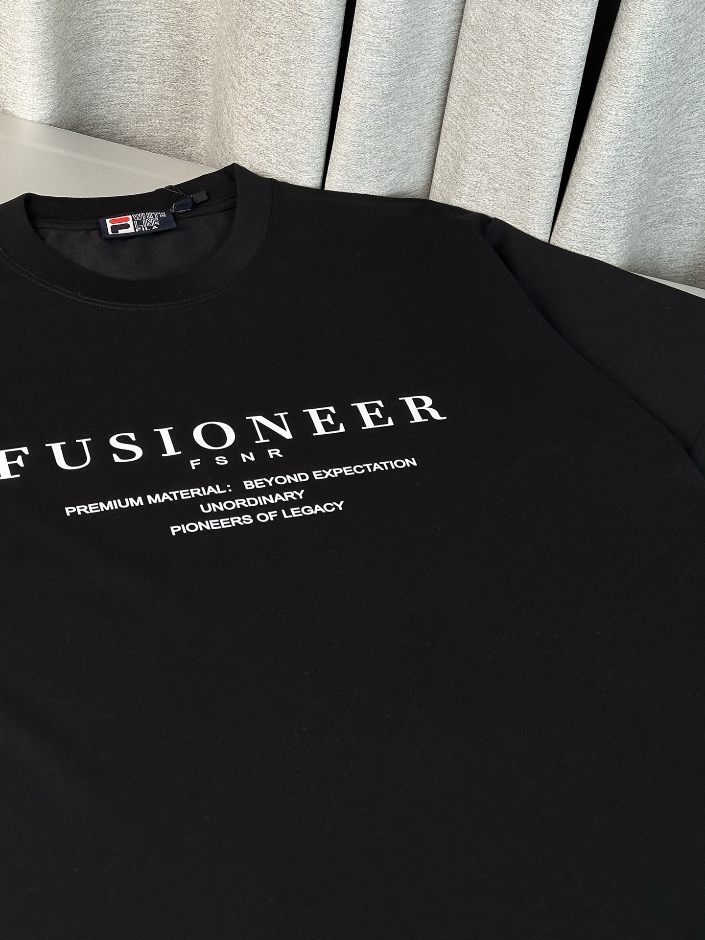 Alternative view of T-Shirt 02432