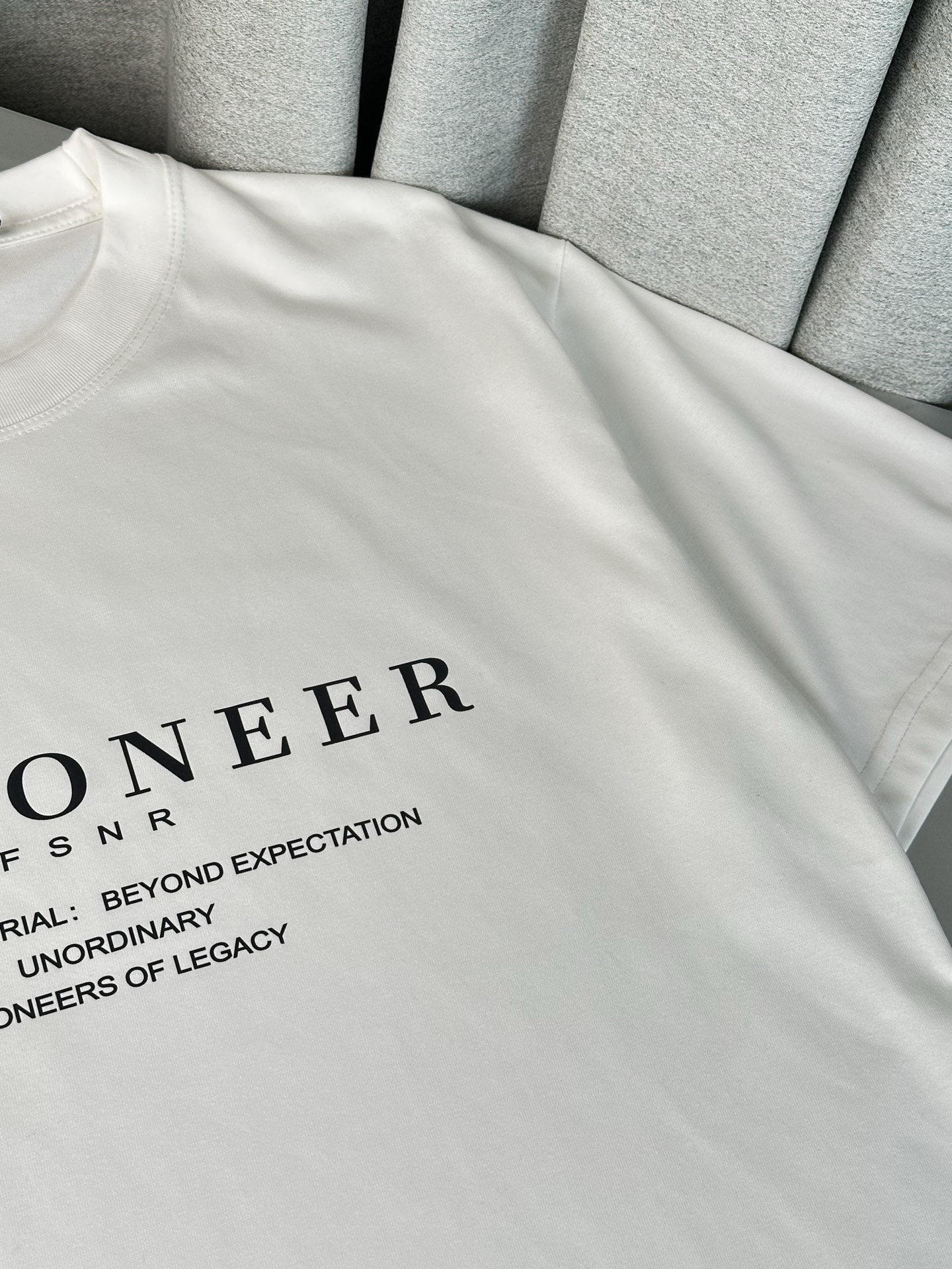 Alternative view of T-Shirt 02433
