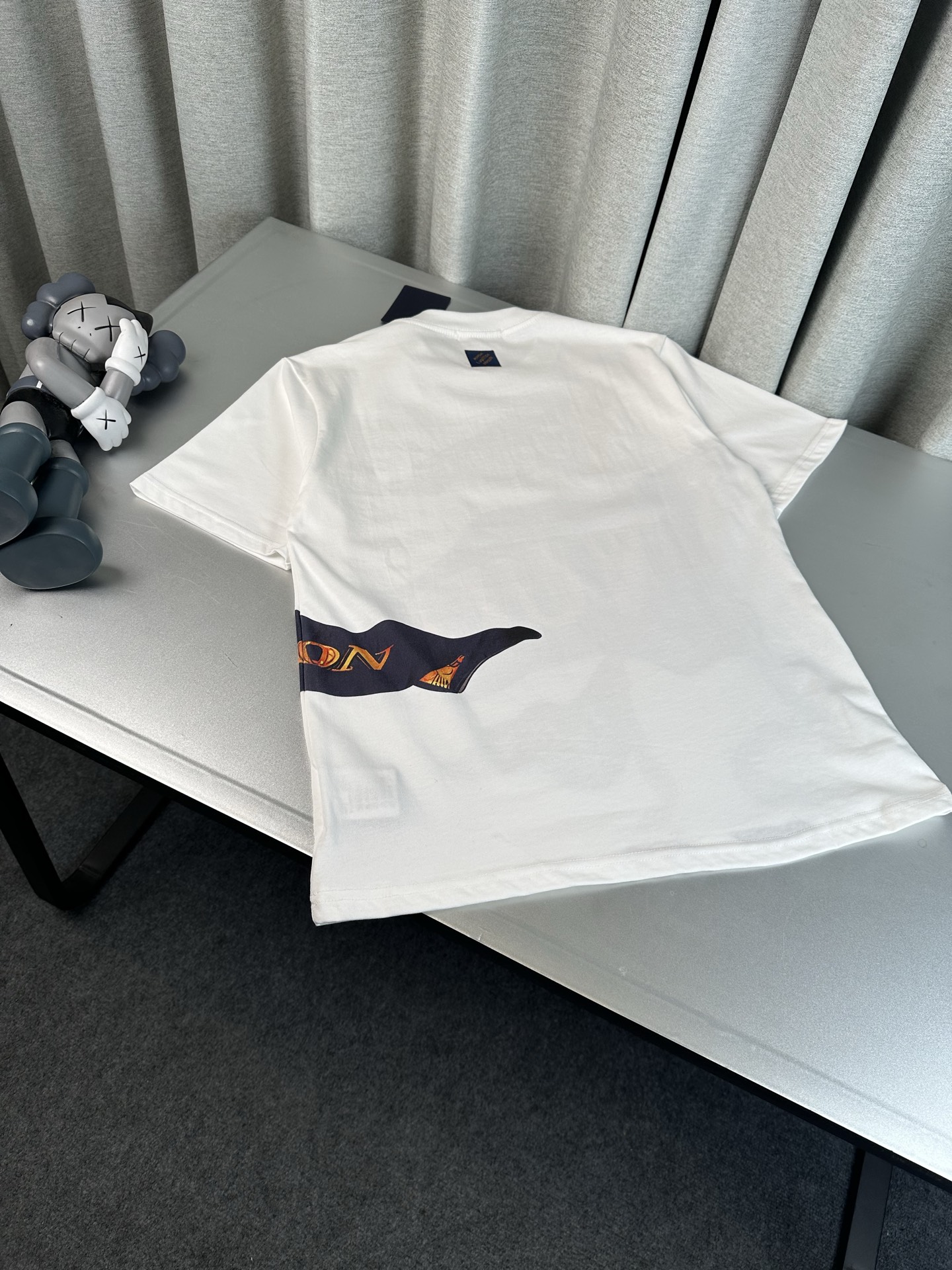 Alternative view of Louis Vuitton T-Shirt 01223