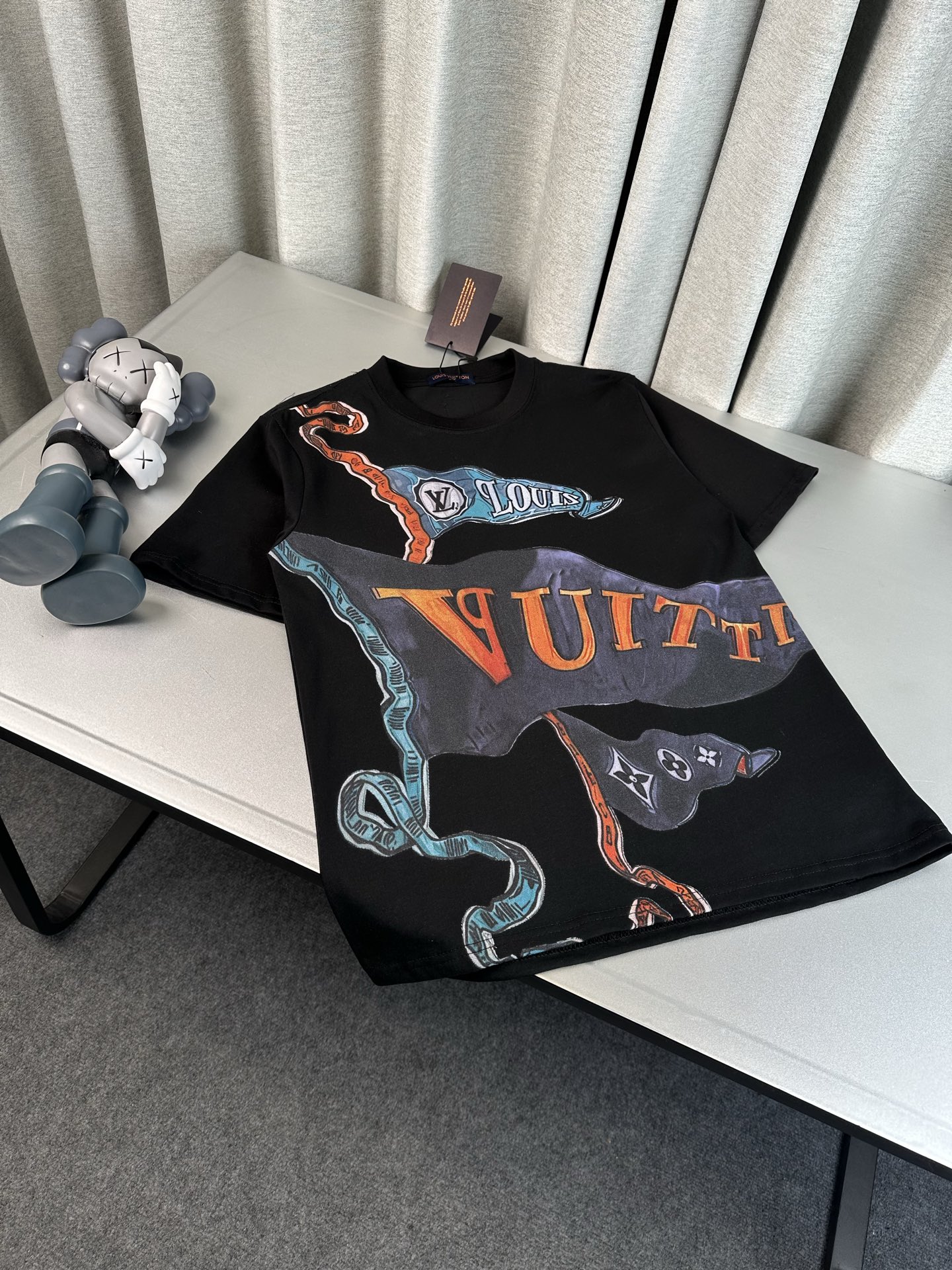 Louis Vuitton T-Shirt 01222