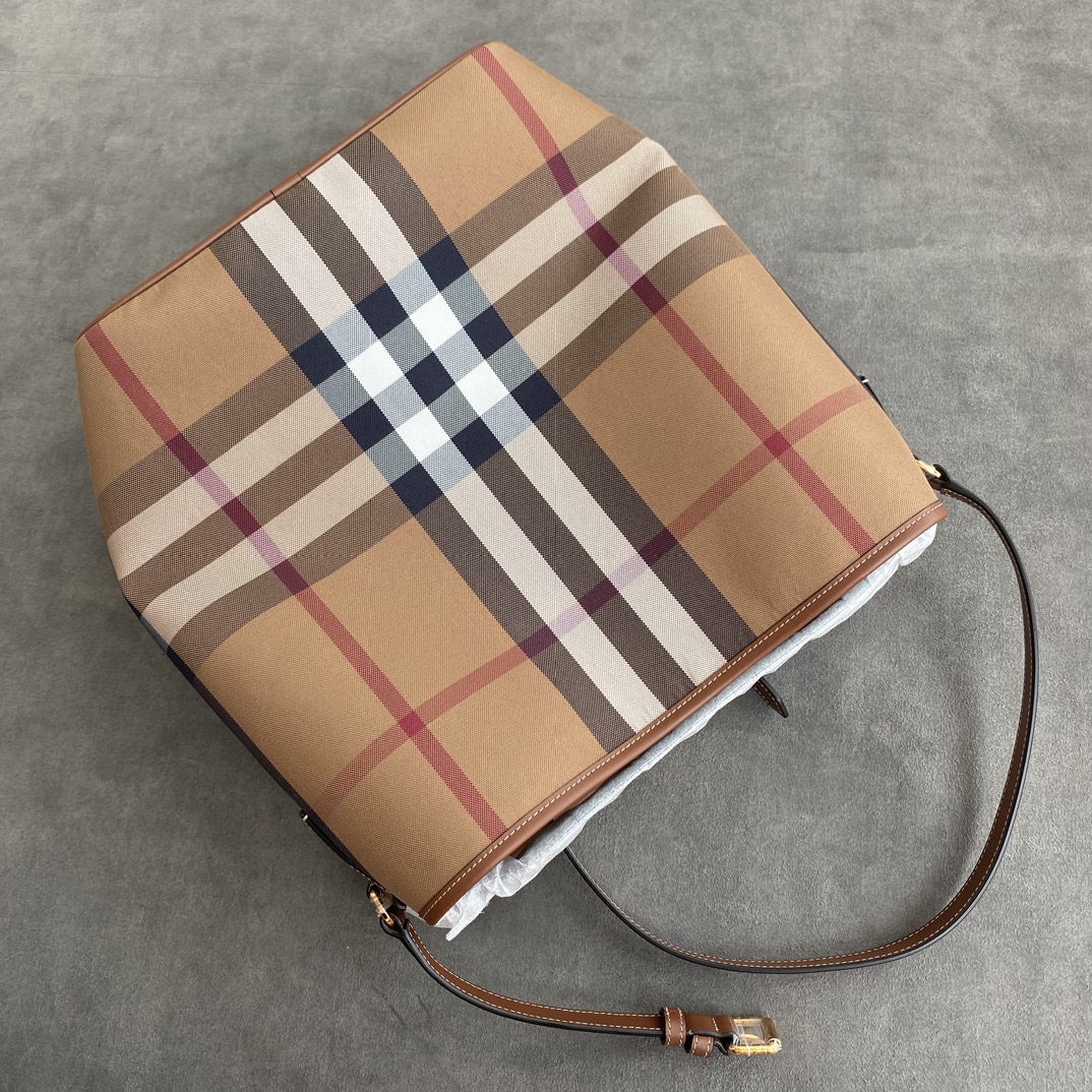 Burberry! 100% pure original, latest model large brown one-shoulder crossbody bucket bag, original imported checkered fabric, original factory le