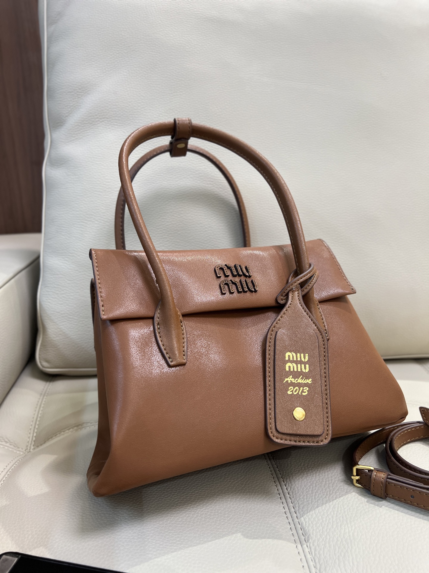 Alternative view of Handbag 12650