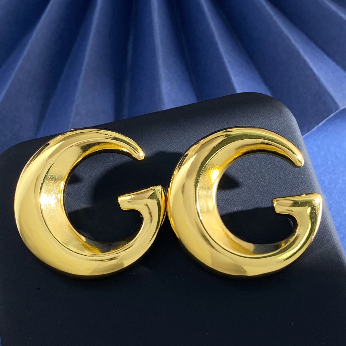 GQ92 古驰GUCCI古奇走秀时尚欧美风金属光面G字母耳钉 黄铜材质 金色银色 重约32.5g 尺寸约
