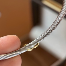 DY80 (叠搭神器)David Yurman大卫雅曼经典缆绳系列光面金色X标志螺旋纹理白金色开口绳 DY80 (叠搭神器)David Yurman大卫雅曼经典缆绳系列光面金色X标志螺旋纹理白金色开口绳