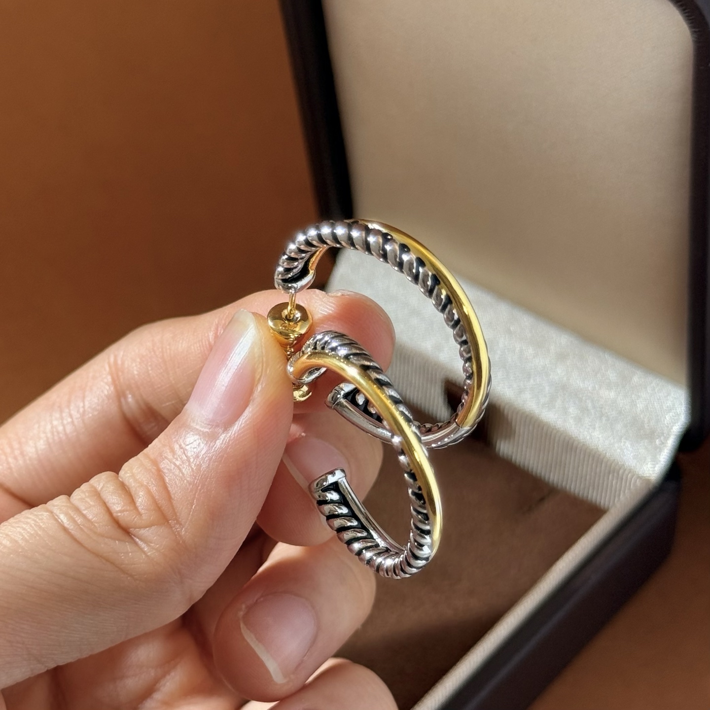 DY80 David Yurman大卫雅曼经典缆绳系列金色光面金属交叉光面古银色螺旋纹理间金色绳索双色C