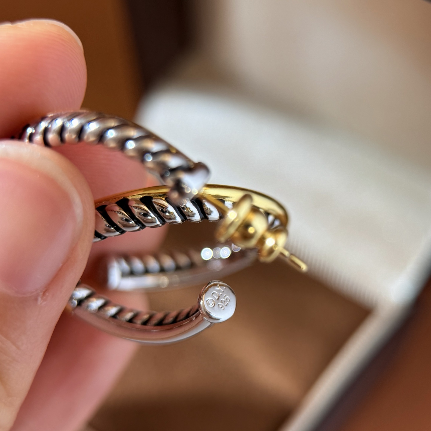 DY80 David Yurman大卫雅曼经典缆绳系列金色光面金属交叉光面古银色螺旋纹理间金色绳索双色C