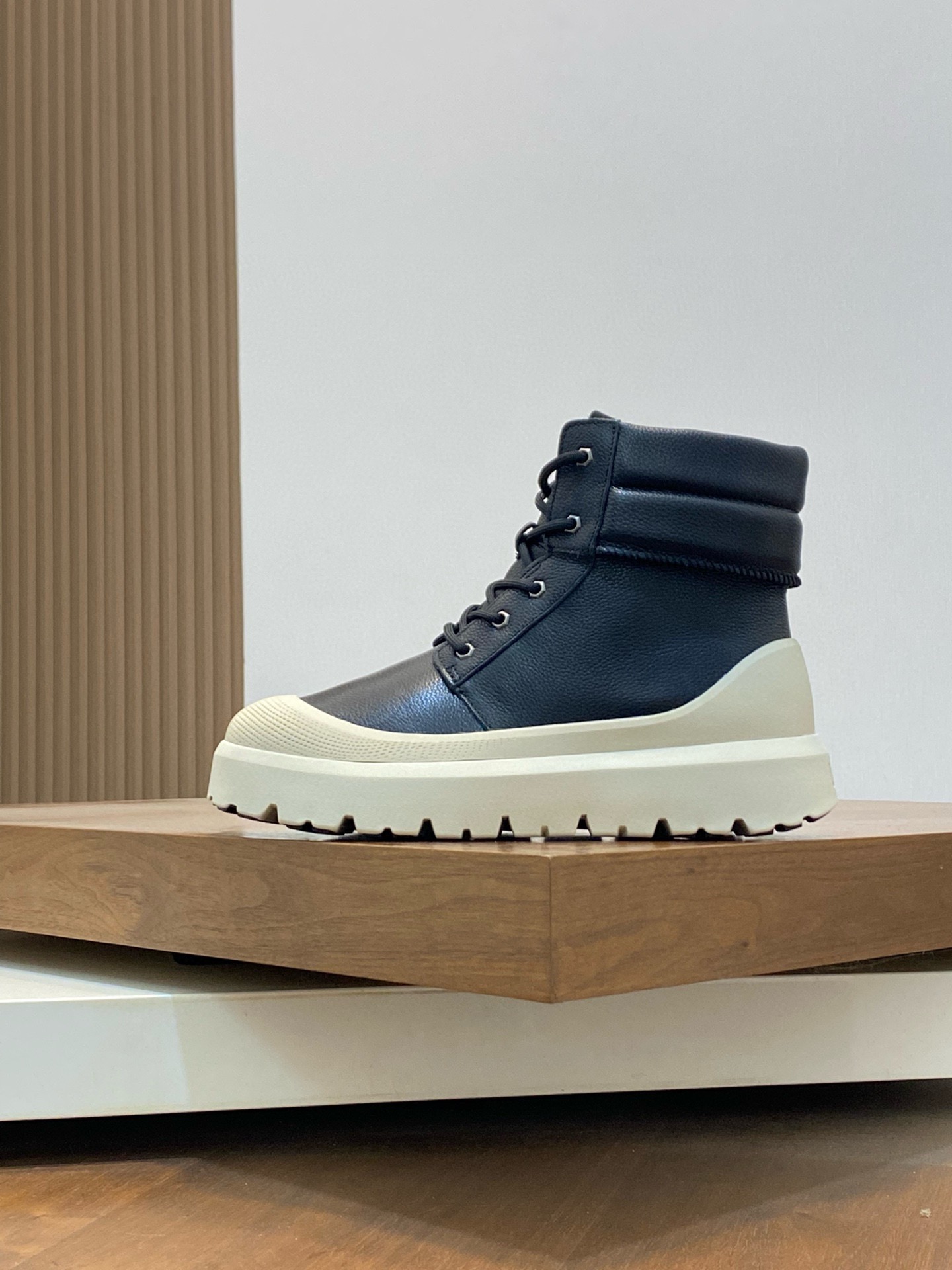 [UGG Men