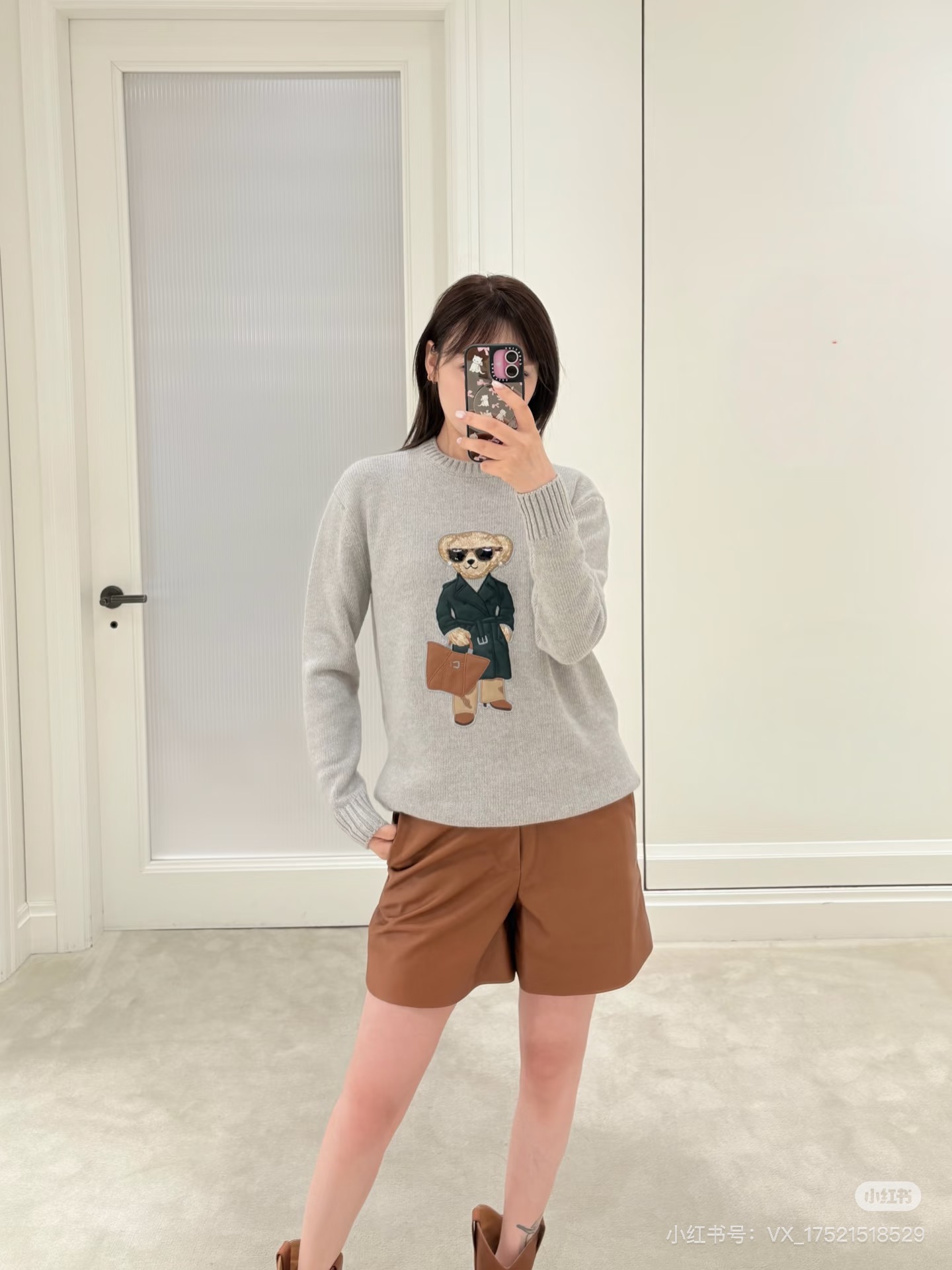 Luxury Grey Cashmere Sweater with Embroidered Bear - Soft & Warm, Sizes 36-40 5 i1761025707289 446 0 3