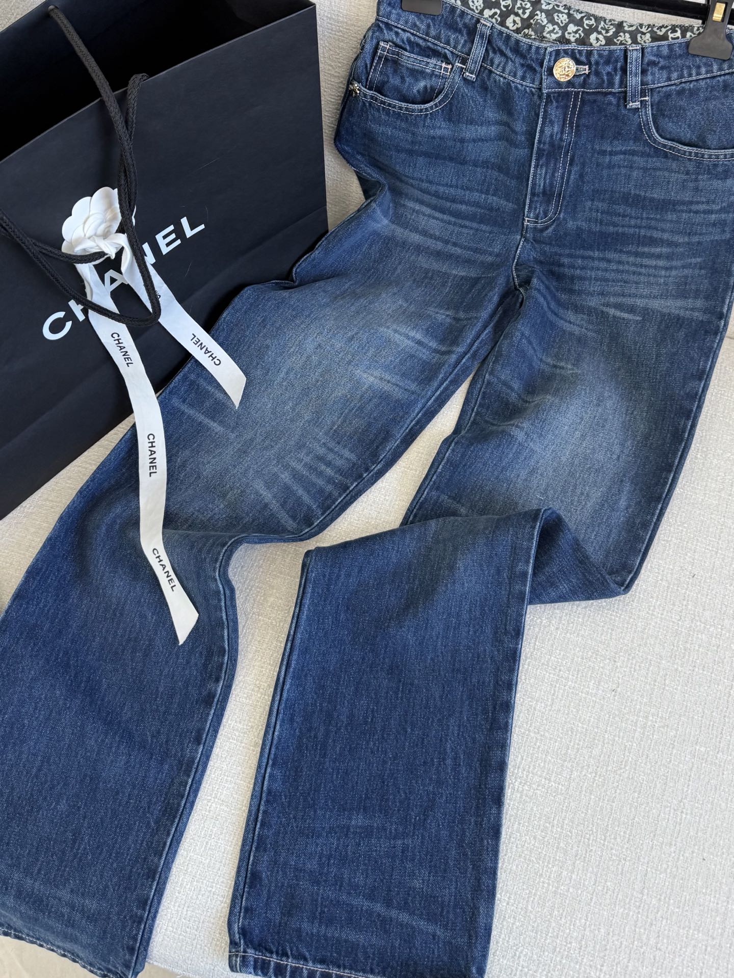 Title: Exclusive Water Shampoo for Stylish Girls Summary: P660 buys stylish tea and water shampoo for a fashionable girl with a visible color bouquet. - 图片 8