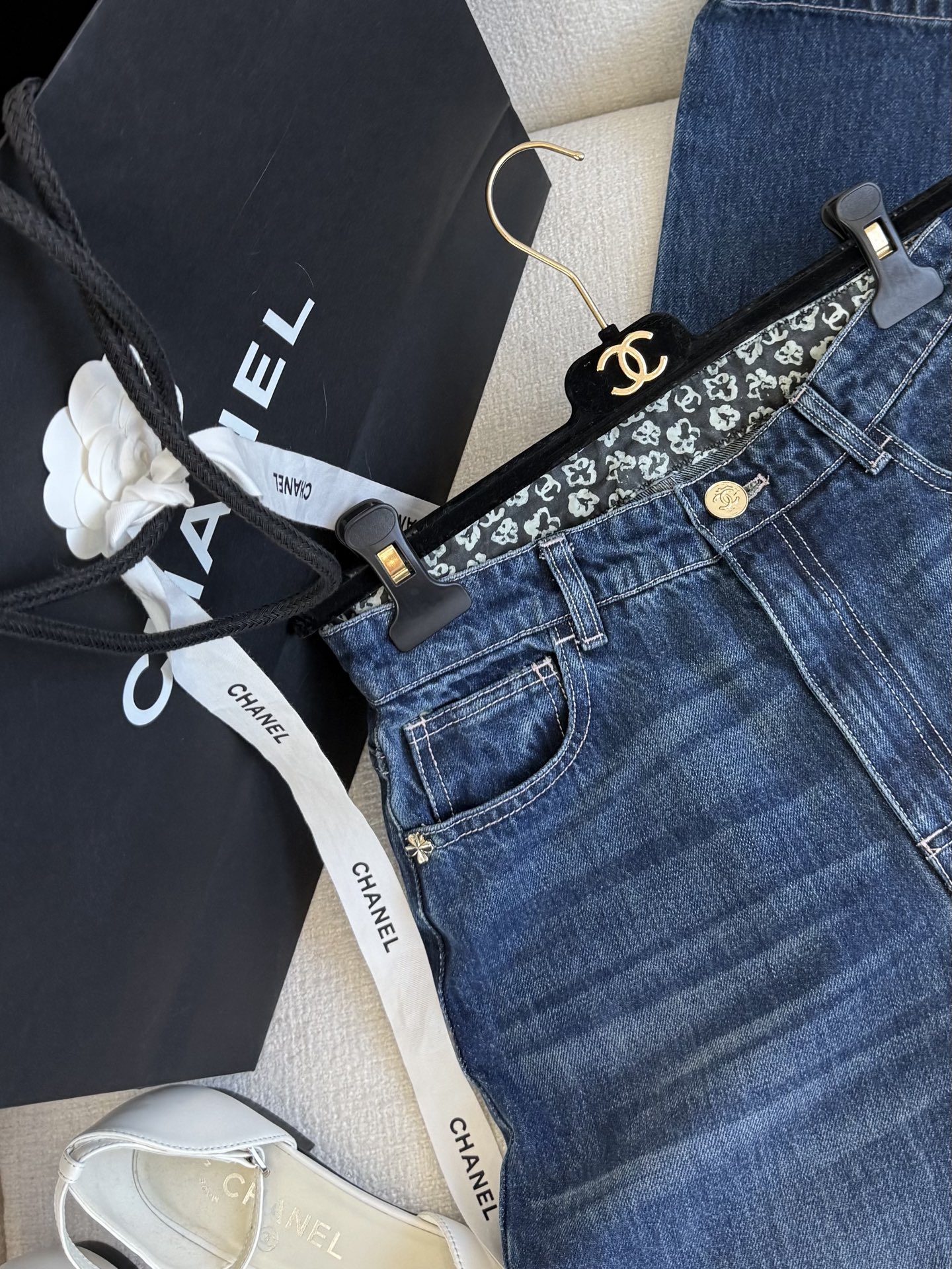 Title: Exclusive Water Shampoo for Stylish Girls Summary: P660 buys stylish tea and water shampoo for a fashionable girl with a visible color bouquet. - 图片 2