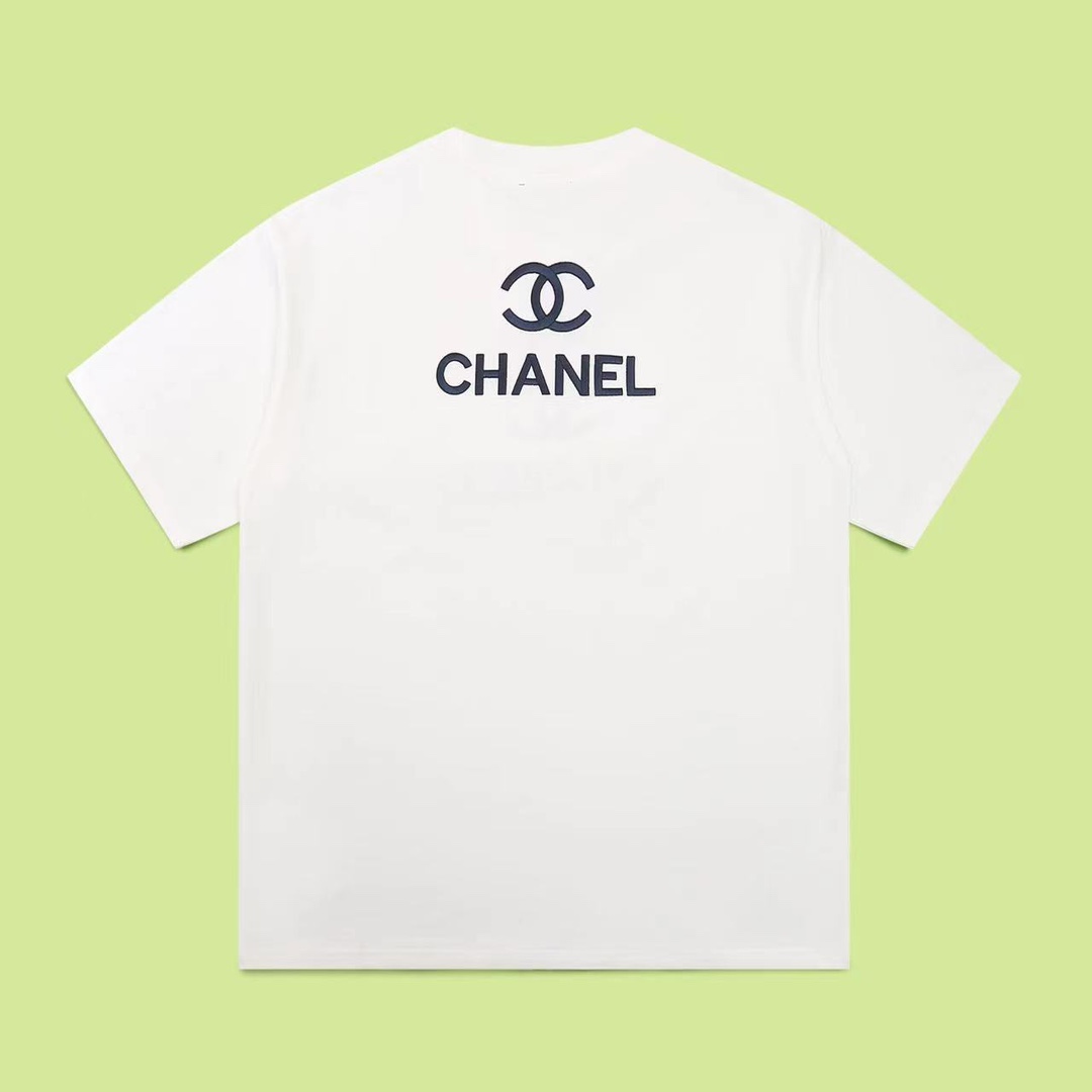 High Quality Chanel 24s Short-Sleeved T-Shirt with Brittal Embroidery in English - 图片 2