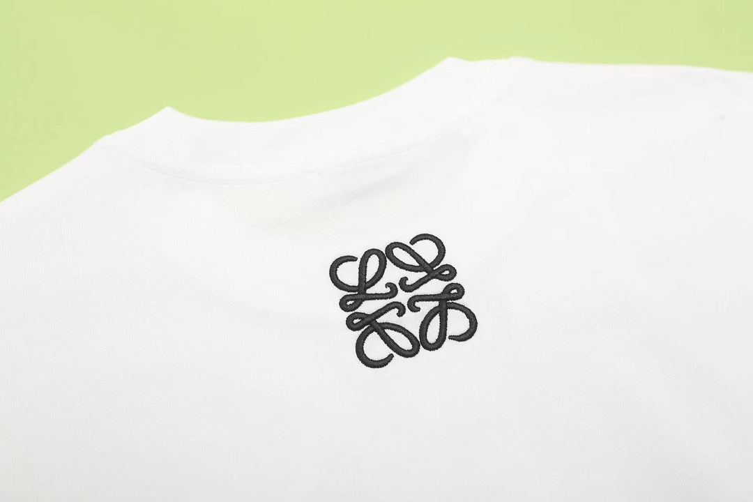 High Quality Retro-Style Embroidered T-Shirt for Men and Women - 图片 7