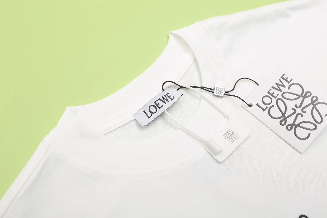 High Quality Retro-Style Embroidered T-Shirt for Men and Women - 图片 3