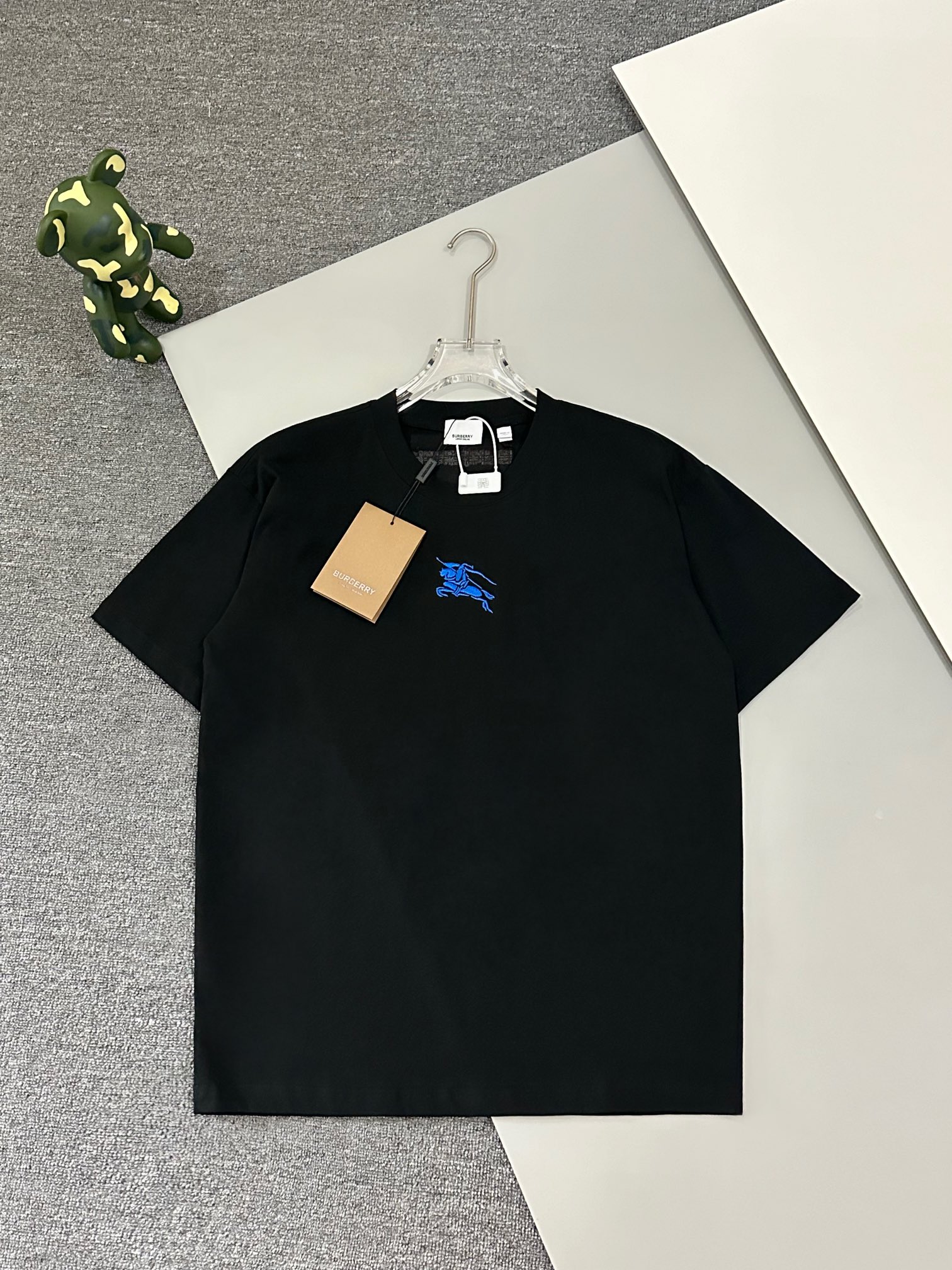[Versión alta] Burberry 巴宝莉 Camiseta de manga corta con pequeño bordado de caballero y caballo de guerra en el pecho y …