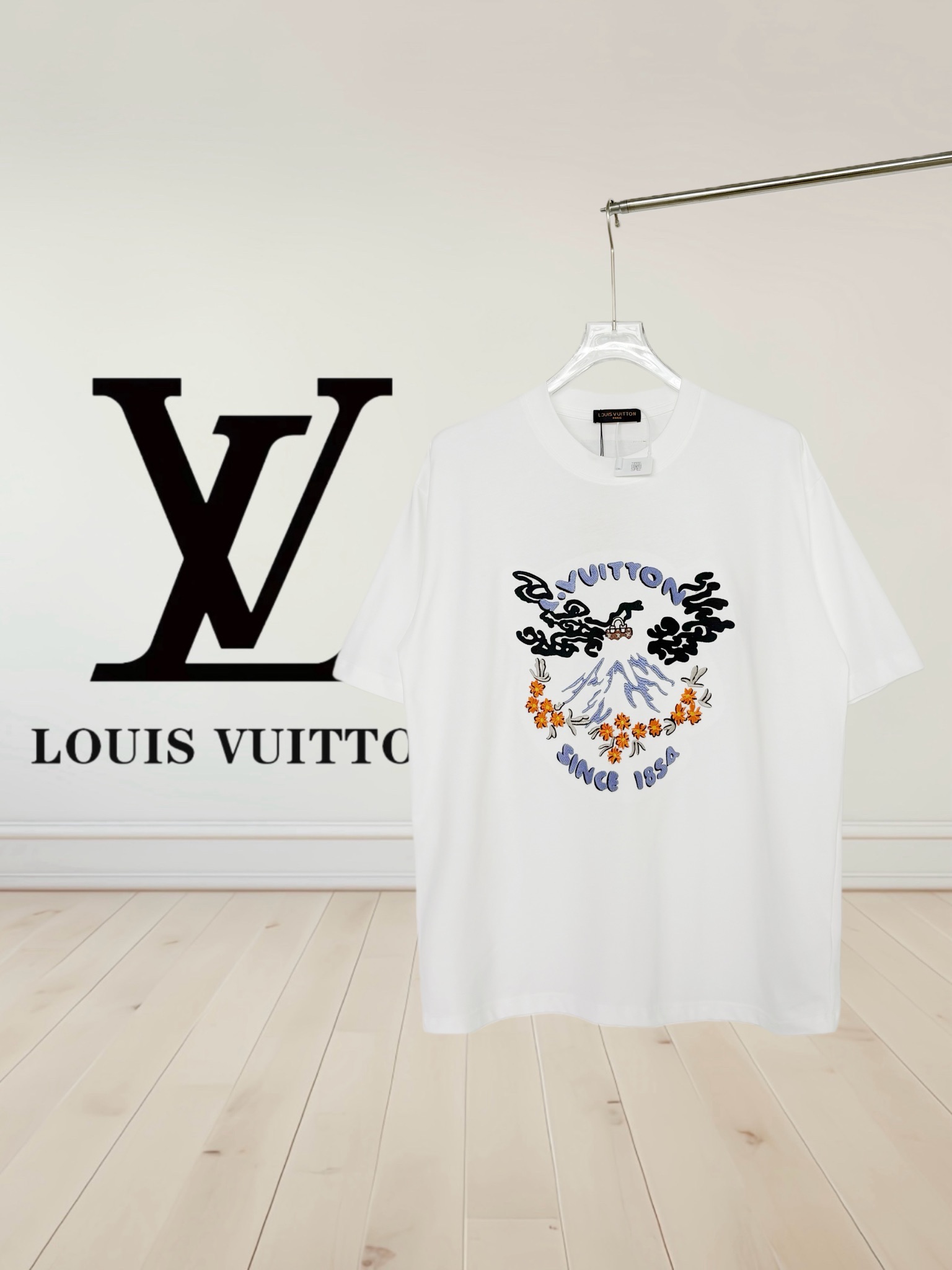 P80 [Alta calidad] LOUIS VUITTON Nigo conjunto volcán bordado manga corta cuello redondo camiseta harrell William y Nig…