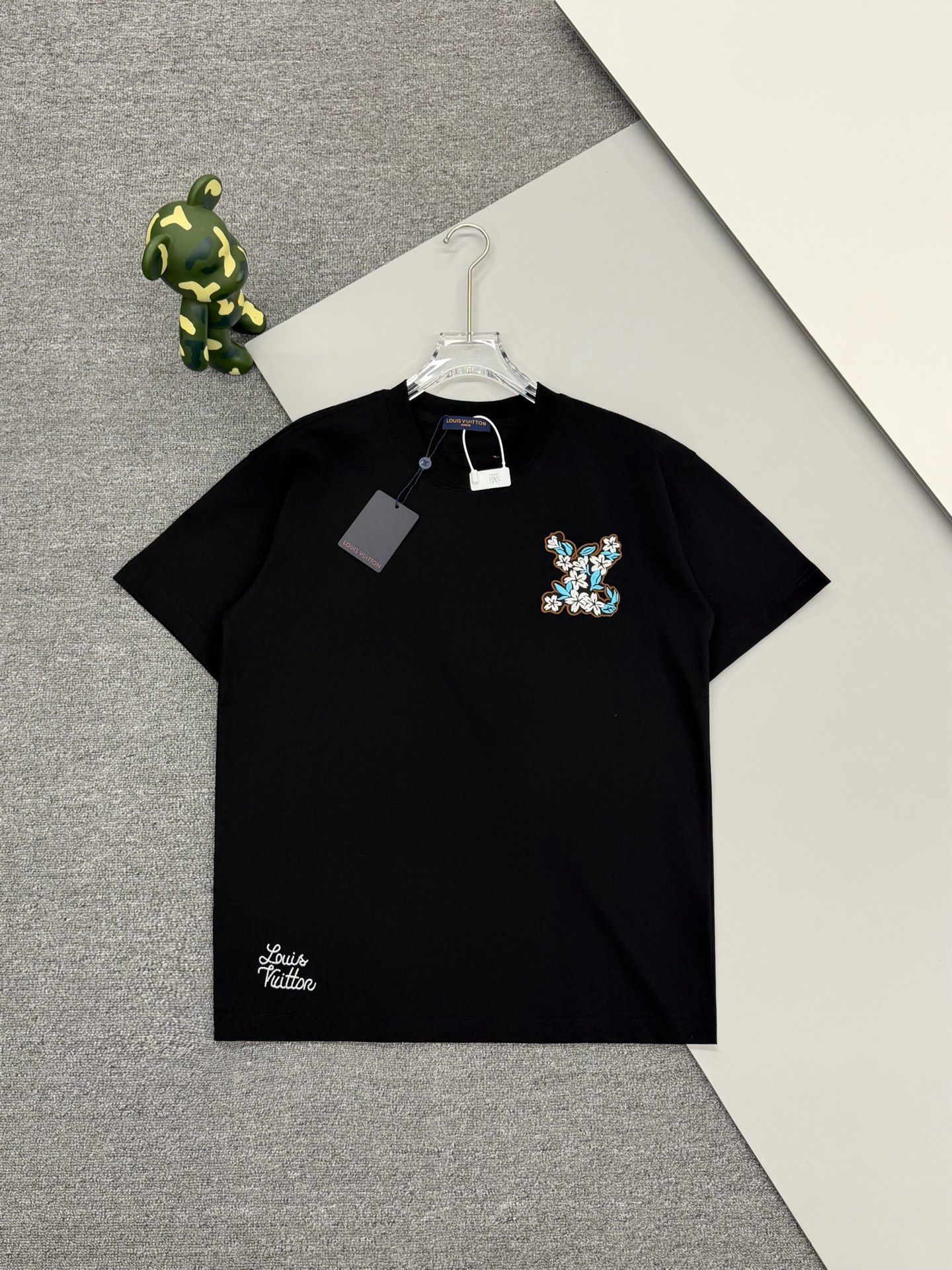 P80 [Versión superior] Louis Vuitton*Louis Vuitton Flower Story‼ ️Camiseta de manga corta *32 hilos 280 g de algodón pu…