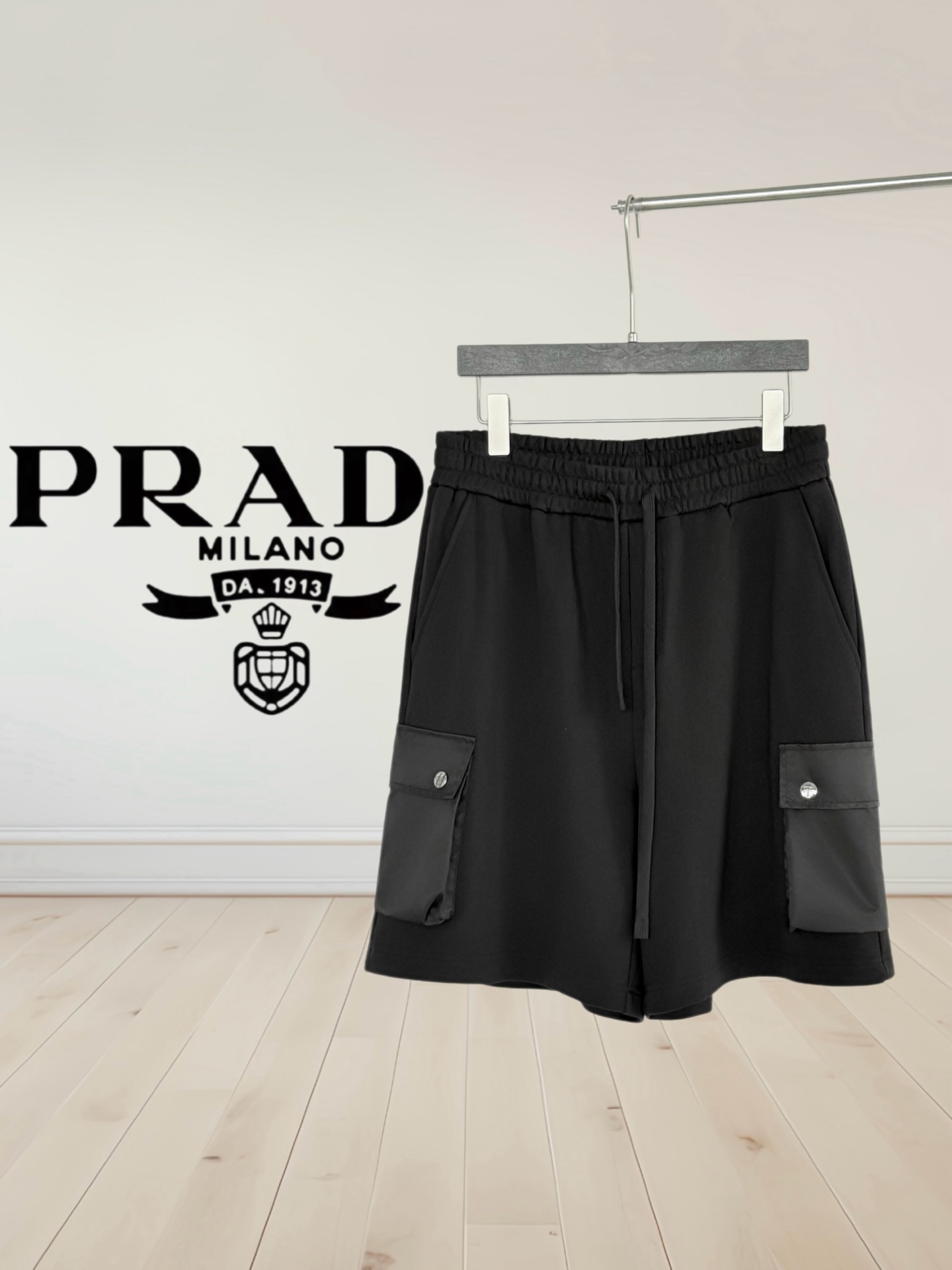 🔥🔥P115 [Alta calidad] Logotipo triangular de PRADA, estilo súper atractivo, exquisitos y hermosos bolsillos grandes d…