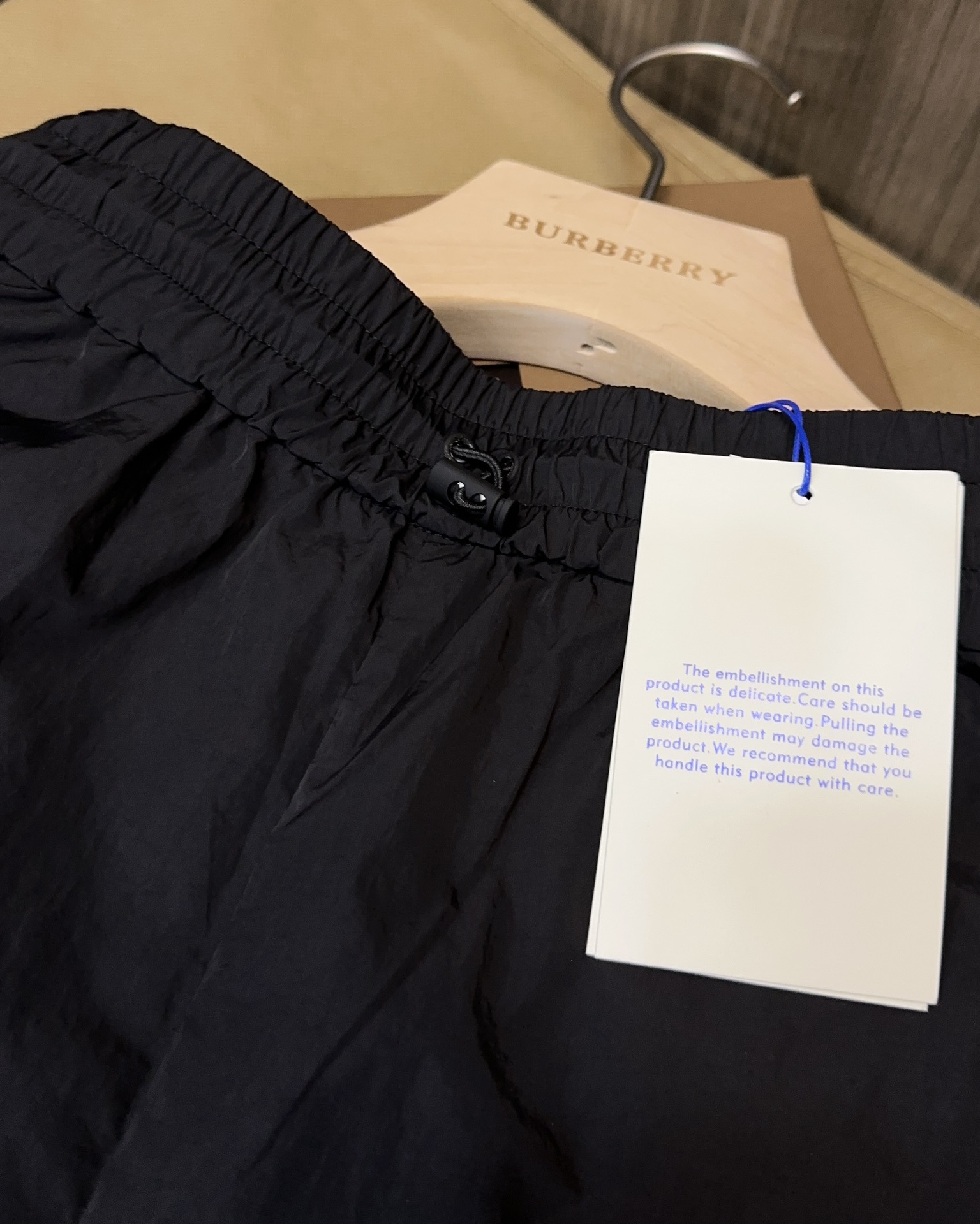Burberry P483 Female Suit: Stylish, Durable, Multi-functional, Perfect for All Sizes - 图片 6