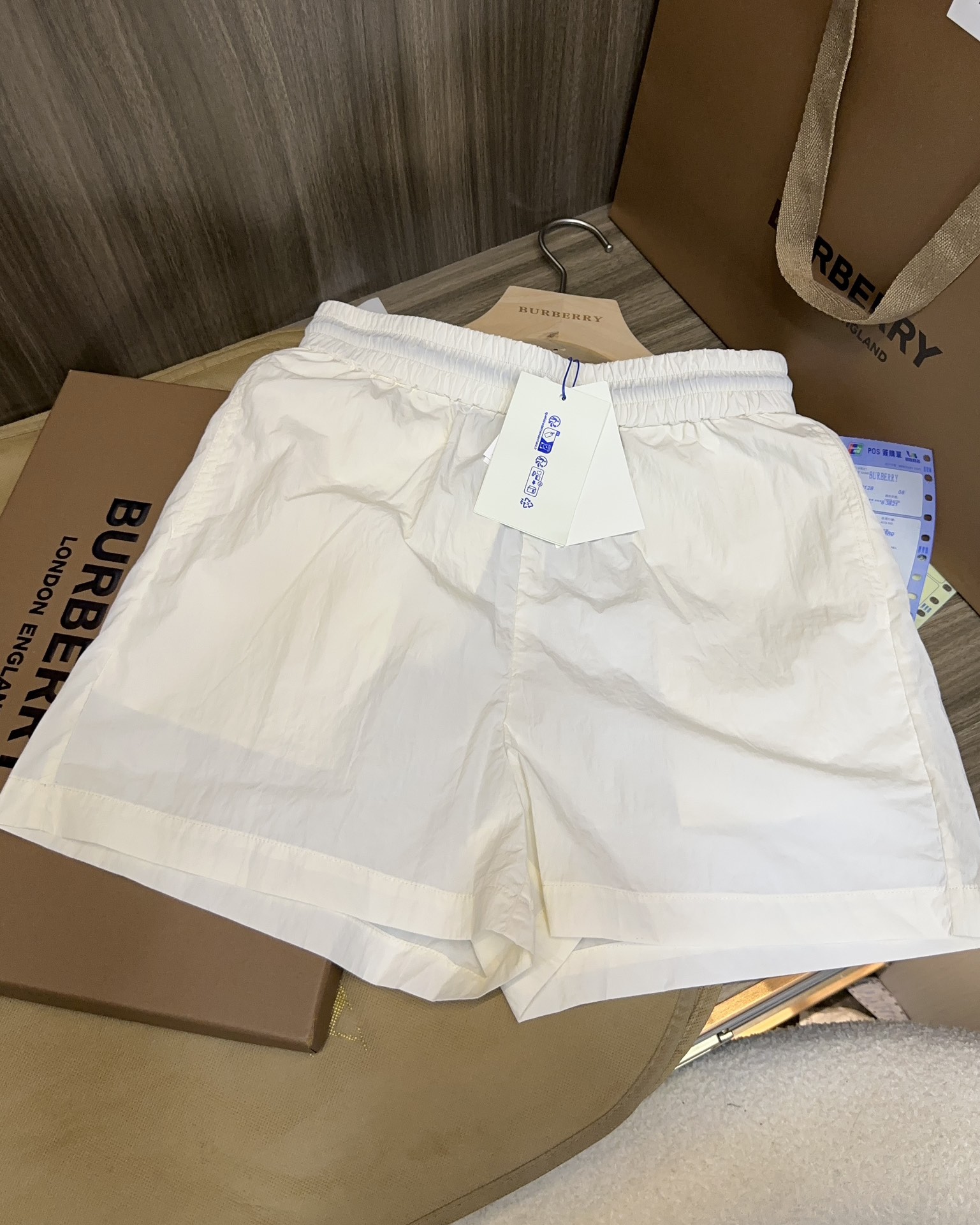 Burberry P483 Female Suit: Stylish, Strong, Waterproof, Perfect for Autumn and Winter - 图片 1