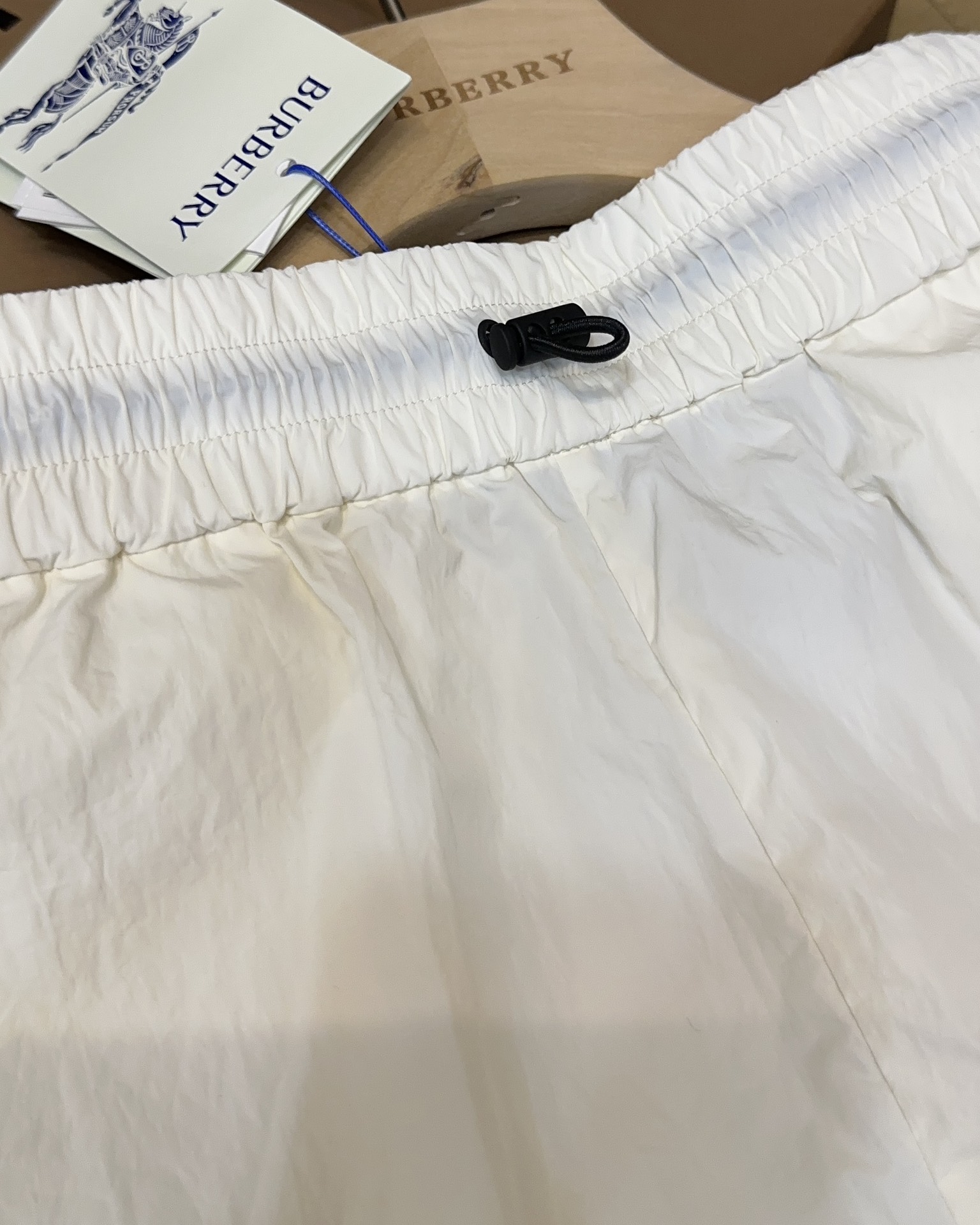 Burberry P483 Female Suit: Stylish, Strong, Waterproof, Perfect for Autumn and Winter - 图片 3