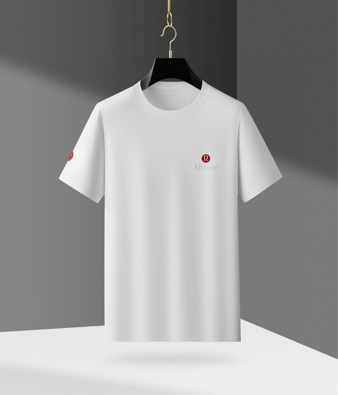 NO:135493,Lulu 2025 hit new product, Lulu,. High-quality round-neck T-shirt is available. Men's wardrobe doesn't need too many, but each piece must be classic enough. Imported lint cotton | Detailed tailoring | Put it on, details will speak for you. The so-called high-end one is not piled up by logos, it is the right tailoring curve when raising your hand, the dark pattern texture that appears when turning around, and the confidence to accompany you from the conference room to the cafe. Number of codes: M.L.XL.XXL.XXXL,,tees, t-shirt, alexander wang19860909lulu 2025爆款上新,露露,.高品质圆领T恤登场 男人的衣橱,不需要太多,但每一件都必须足够经典.  进口长绒棉｜细致剪裁 | 精密走线 |穿上它,细节会替你说话.  所谓高级,不是LOGO堆砌, 是抬手时恰到好处的剪裁弧度, 转身时若隐若现的暗纹肌理,和那件陪你从会议室到咖啡厅,  始终从容的底气. 码数:M.L.XL.XXL.XXXL,,tees，t-shirt,alexander wang,Men's clothing