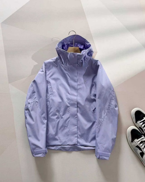 Kailas Women's Hooded Softshell Jacket Breathable Waterproof for Hiking 1 Kailas Women’s Hooded Softshell Jacket Breathable Waterproof for Hiking