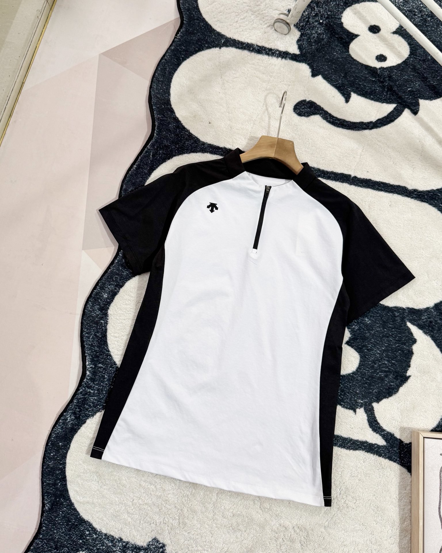 Alternative view of T-Shirt 03014