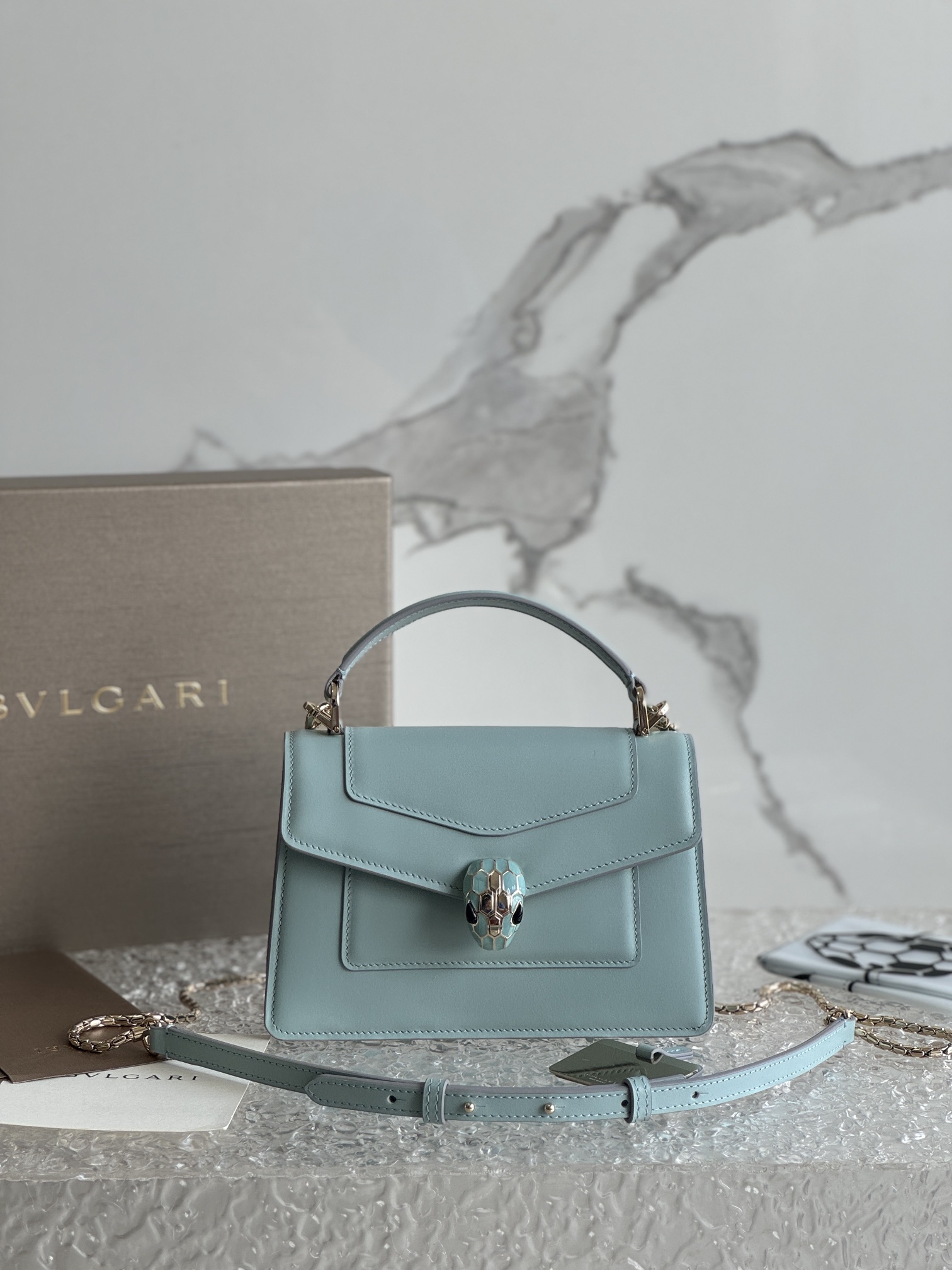 Bvlgari Serpenti Forever Bolsos de mano Empalme Piel de vaca Cuero Fashion Cadena