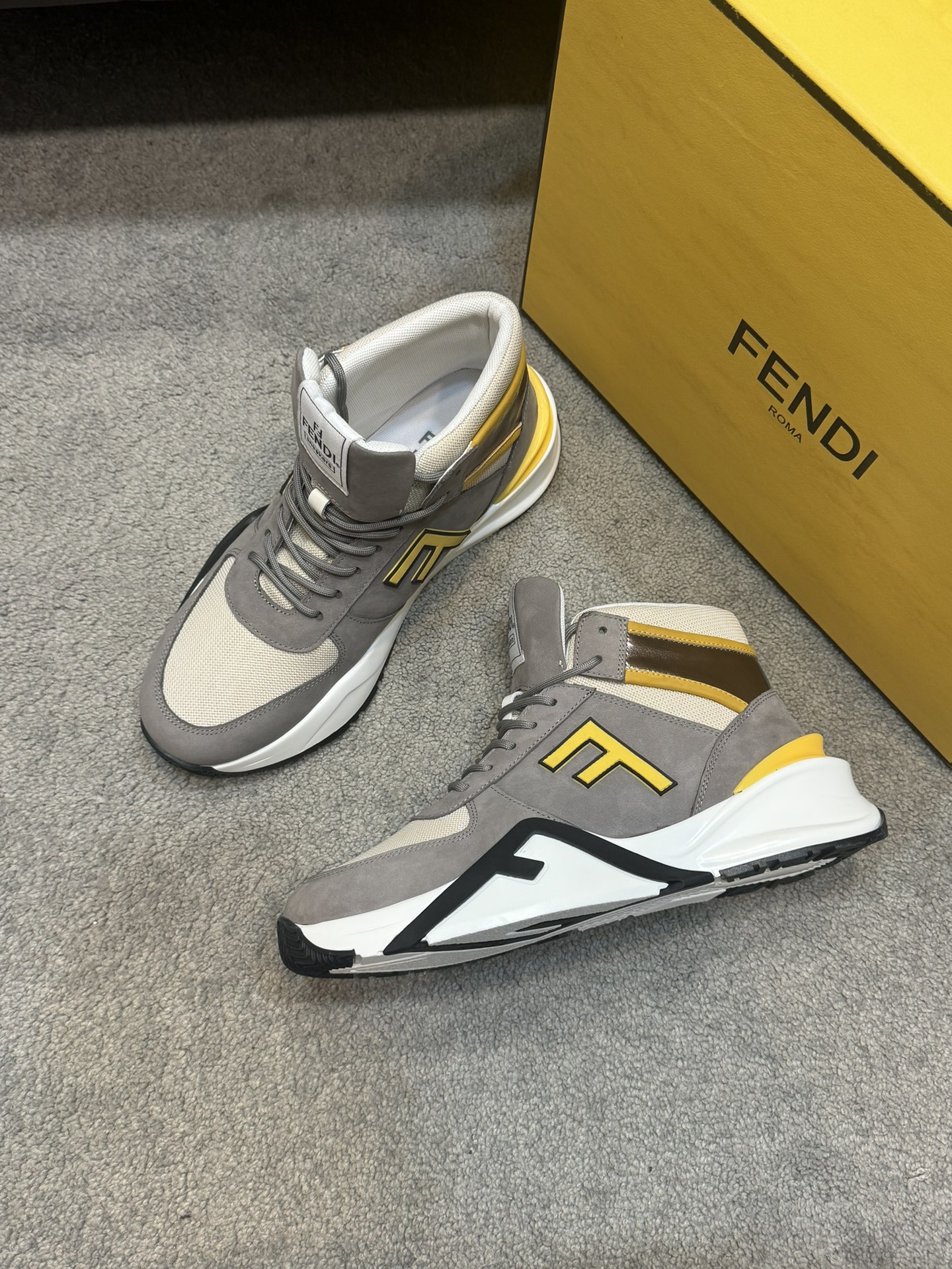 FEND* - Fendi. Zapatilla deportiva casual de invierno para hombre Fendi Flow con tiras elásticas, cr