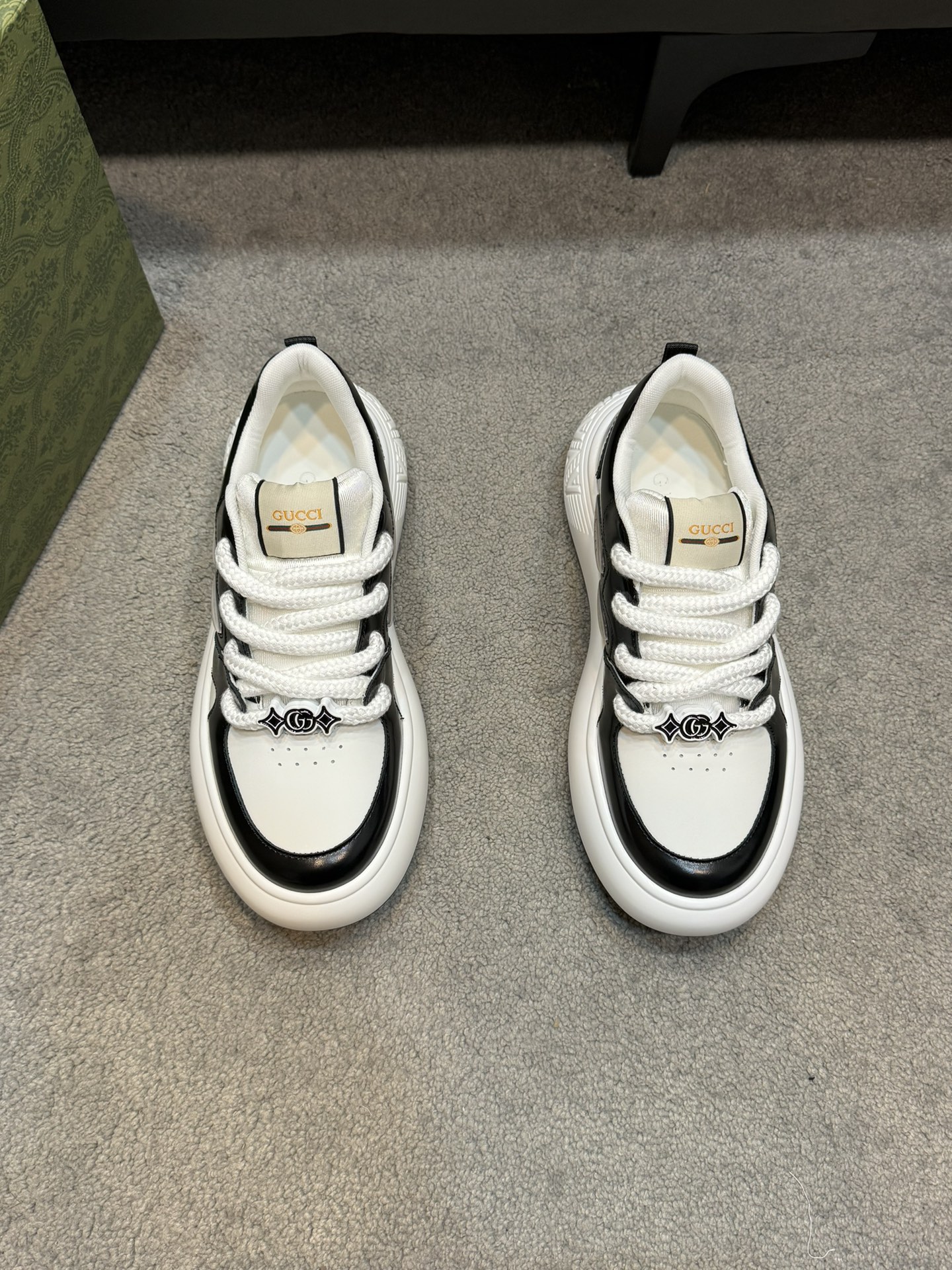[Gucci] Gucci calidad de gama alta Original único de alta zapatillas de deporte casuales Parte super