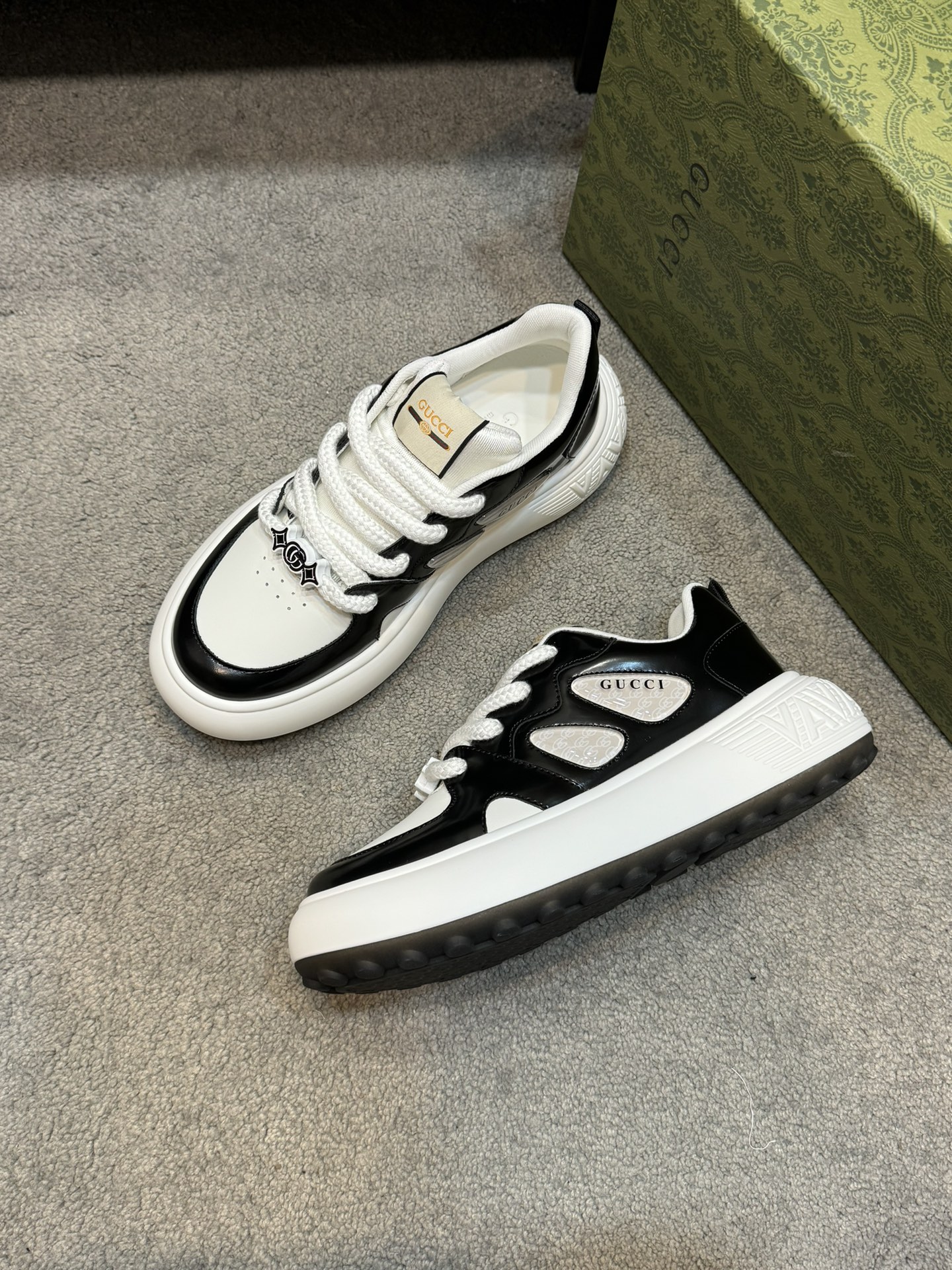 [Gucci] Gucci calidad de gama alta Original único de alta zapatillas de deporte casuales Parte super