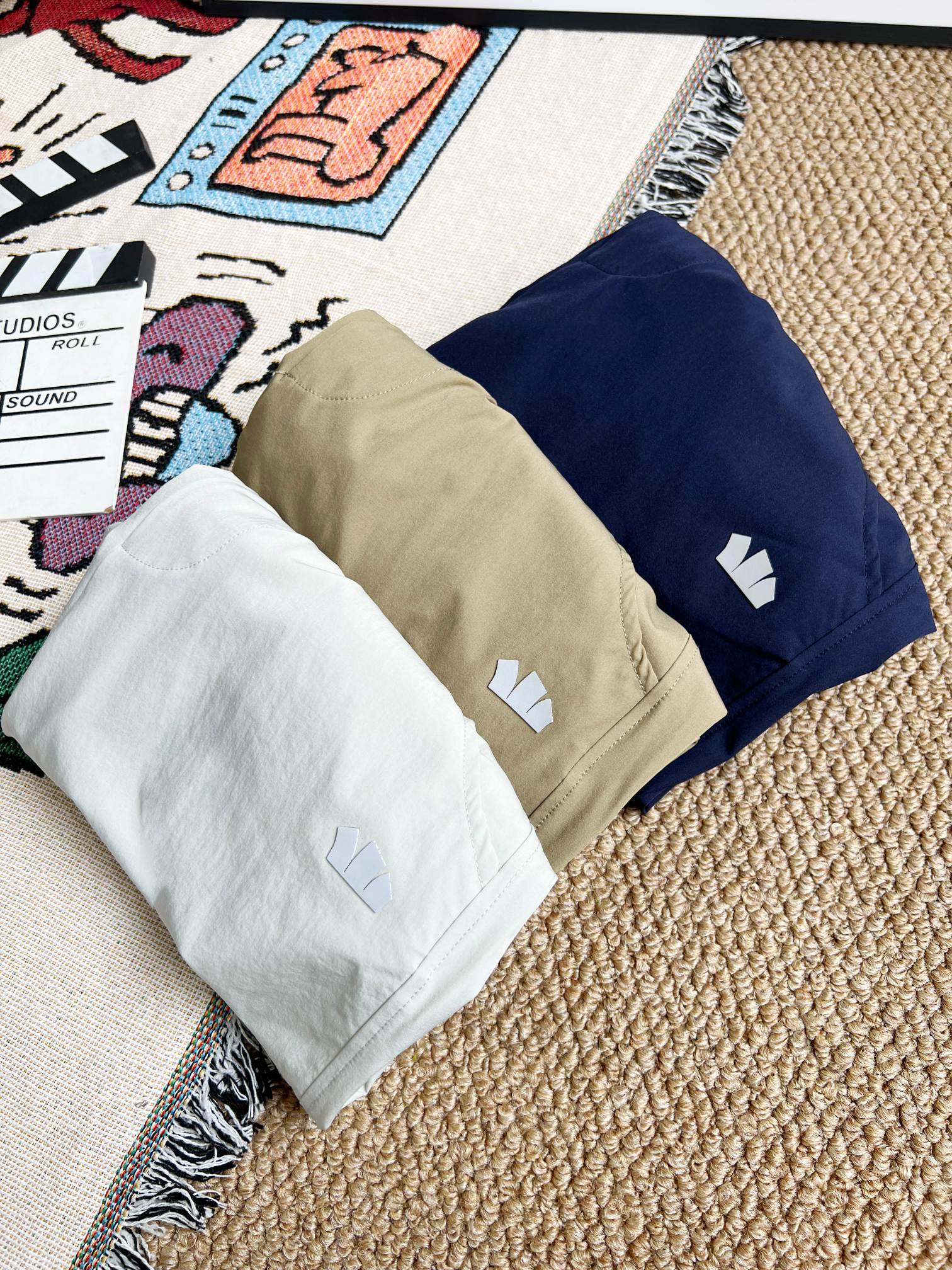 89.9 @ un pantalón de oferta. [Pantalones anti-mosquitos para niños de 120-170] Colores: azul marino, caqui, gris blanc…