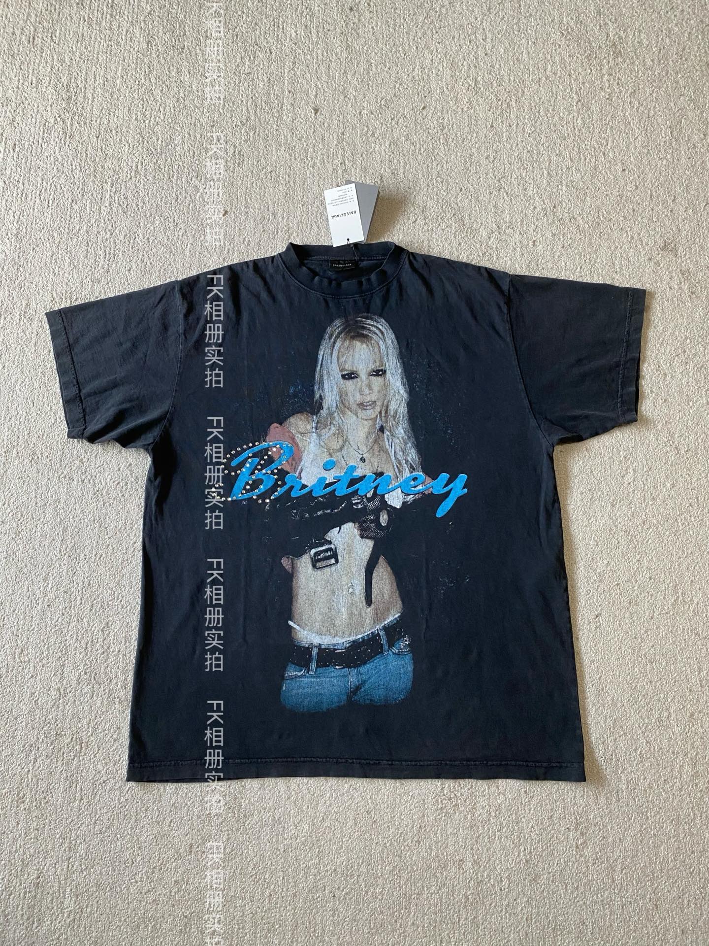 Balenciaga Britney Spears Graphic Crew Neck T-Shirt | Unisex Cotton Top 2 i1749736450244 5728 0 1
