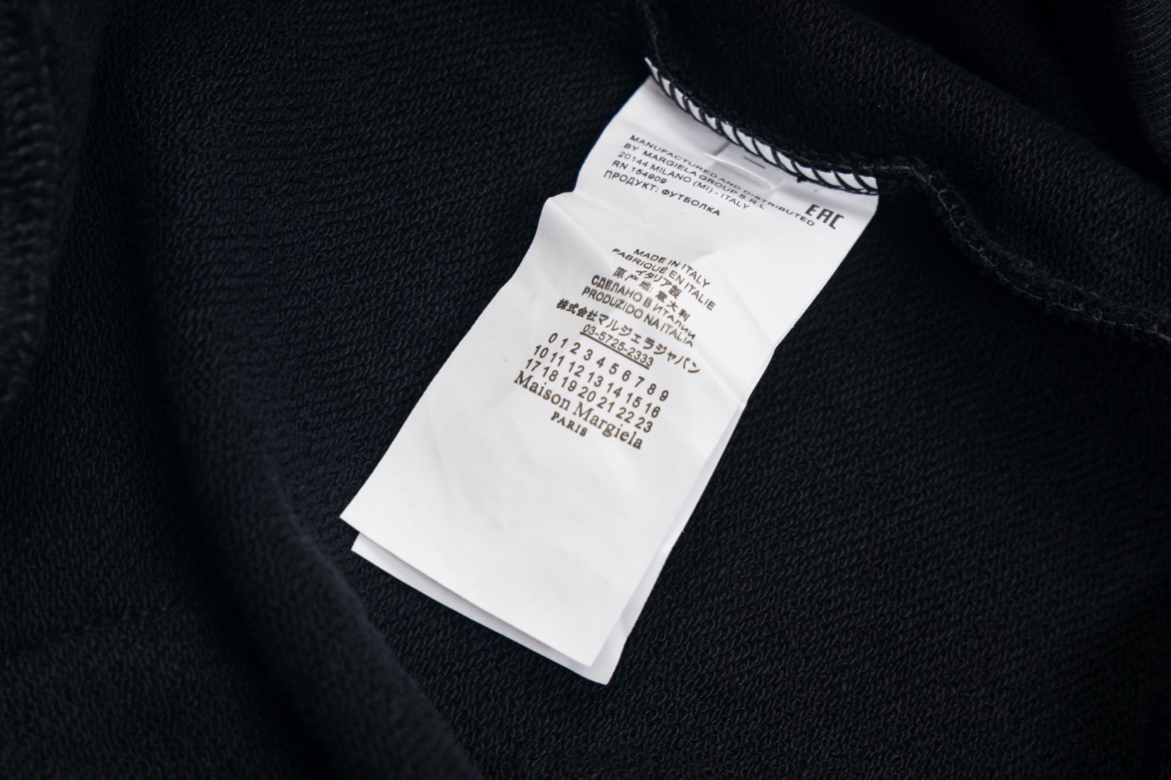 Maison Margiela 24ss New MM6 Fur Guard in Black and White Sizes - 图片 9