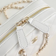 🌾CHANEL香奈儿 26P 金标双C Logo 菱格皮穿链 颗粒压花亮面小牛皮拼金色金属 单肩包 它身上有夏天的 🌾CHANEL香奈儿 26P 金标双C Logo 菱格皮穿链 颗粒压花亮面小牛皮拼金色金属 单肩包 它身上有夏天的