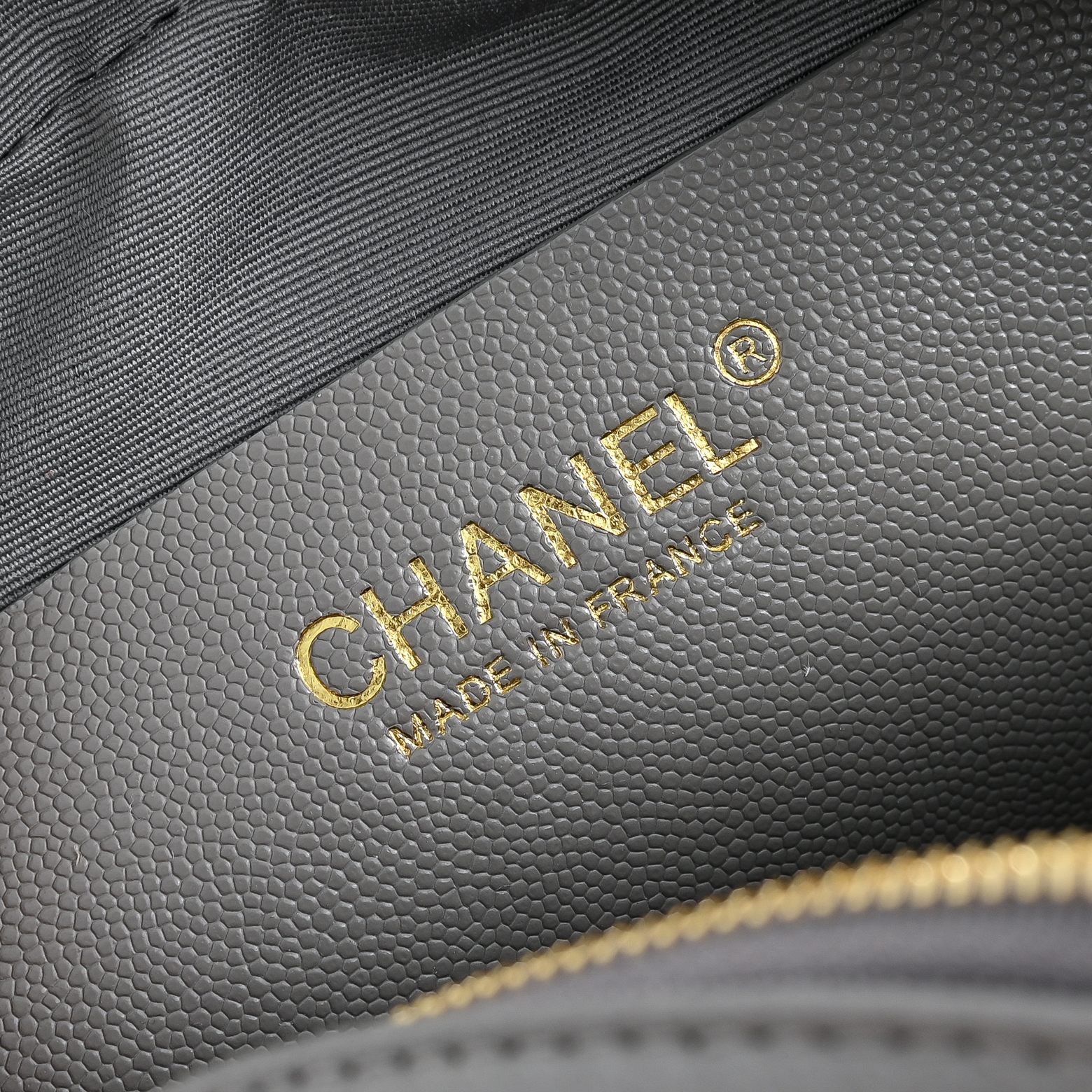 🌾CHANEL香奈儿 26P 金标双C Logo 菱格皮穿链 颗粒压花亮面小牛皮拼金色金属 单肩包 它身上有夏天的 🌾CHANEL香奈儿 26P 金标双C Logo 菱格皮穿链 颗粒压花亮面小牛皮拼金色金属 单肩包 它身上有夏天的