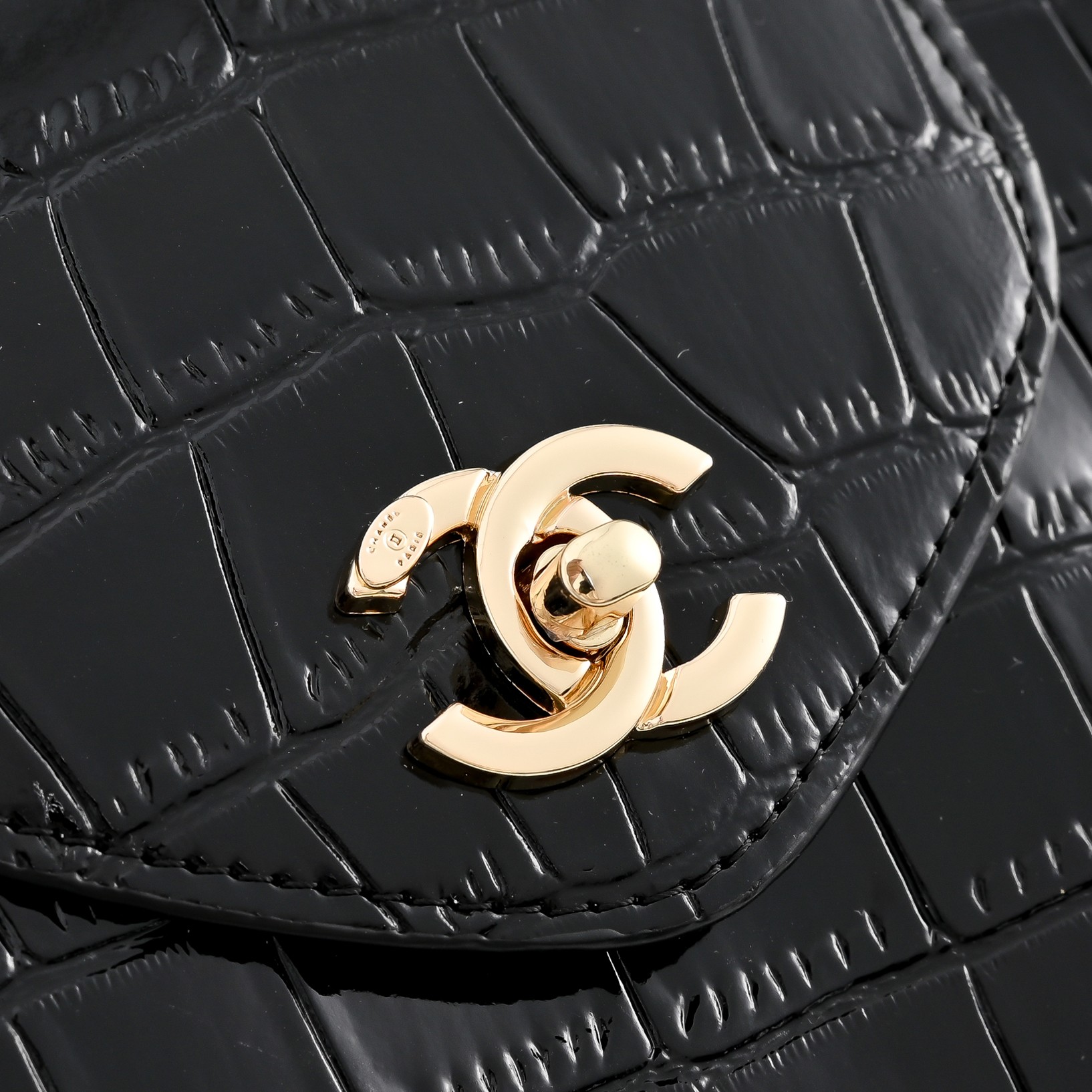 🌾OHAIVEL🌟🌟🌟Supermodel Tote托特包👜,黑色鳄鱼纹+金色双C Logo,简约大气超有质感✔️✔️! 🌾OHAIVEL🌟🌟🌟Supermodel Tote托特包👜,黑色鳄鱼纹+金色双C Logo,简约大气超有质感✔️✔️!