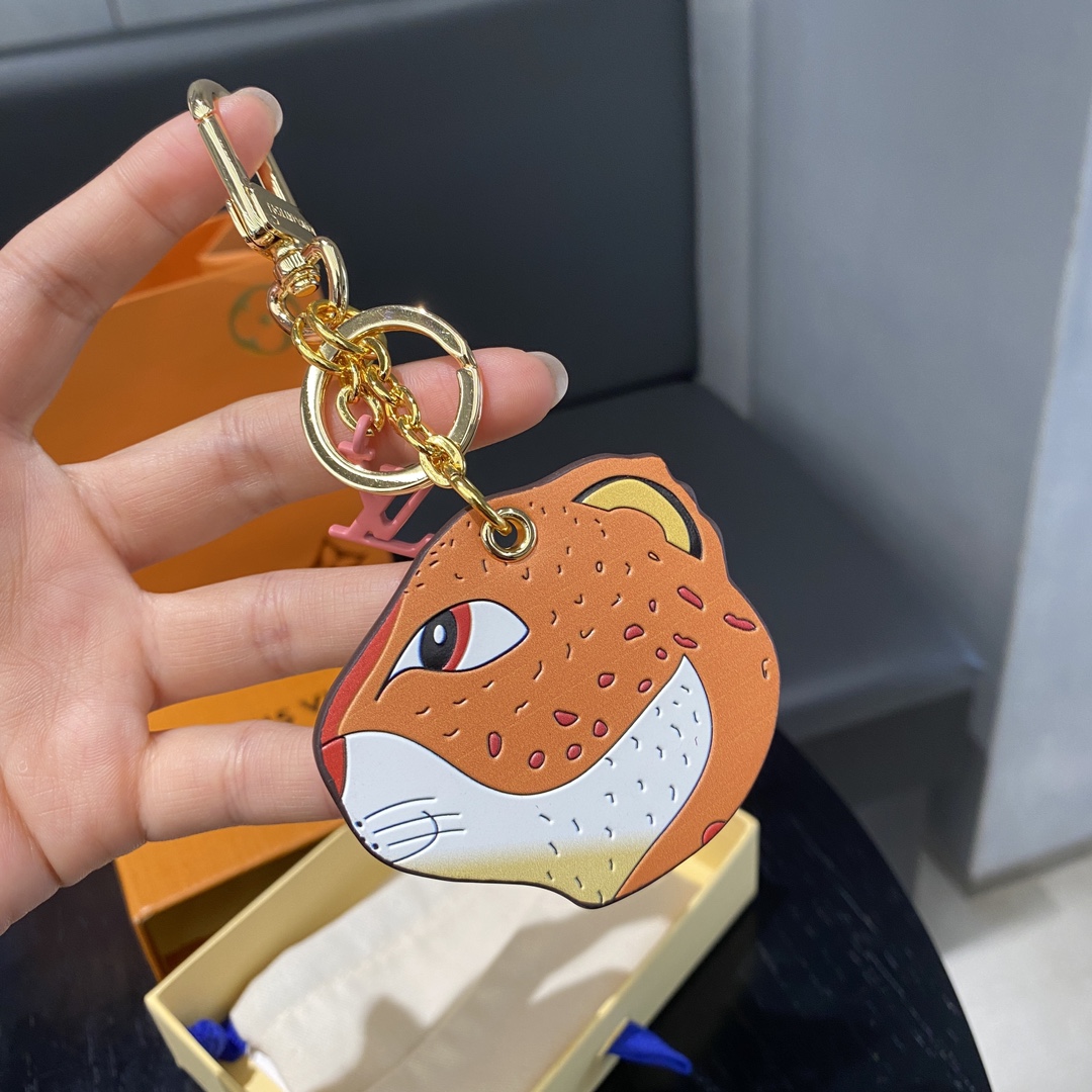 Animogram Leopard Keychain held in hand